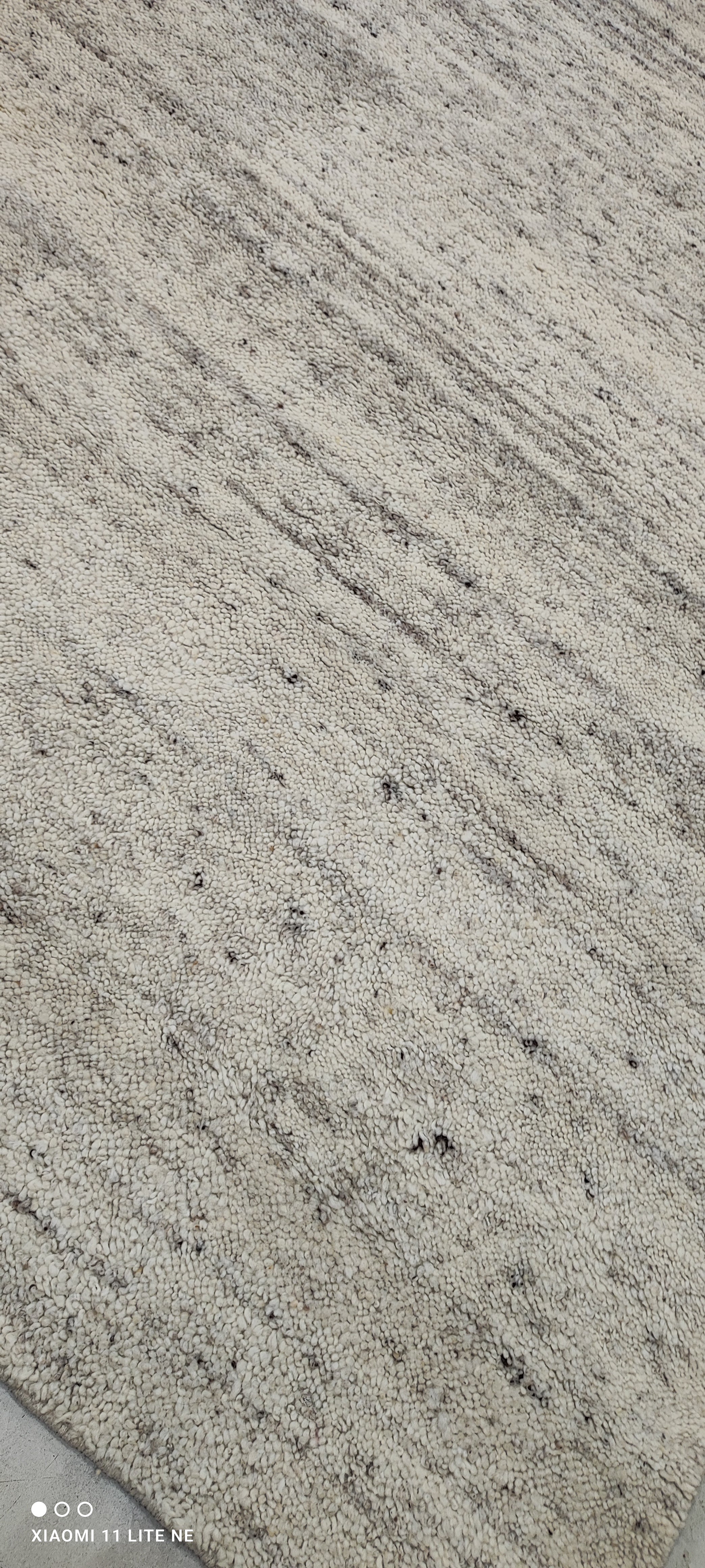 Angus Cloud Grey Handwoven Modern Durrie Rug (Multiple Sizes)