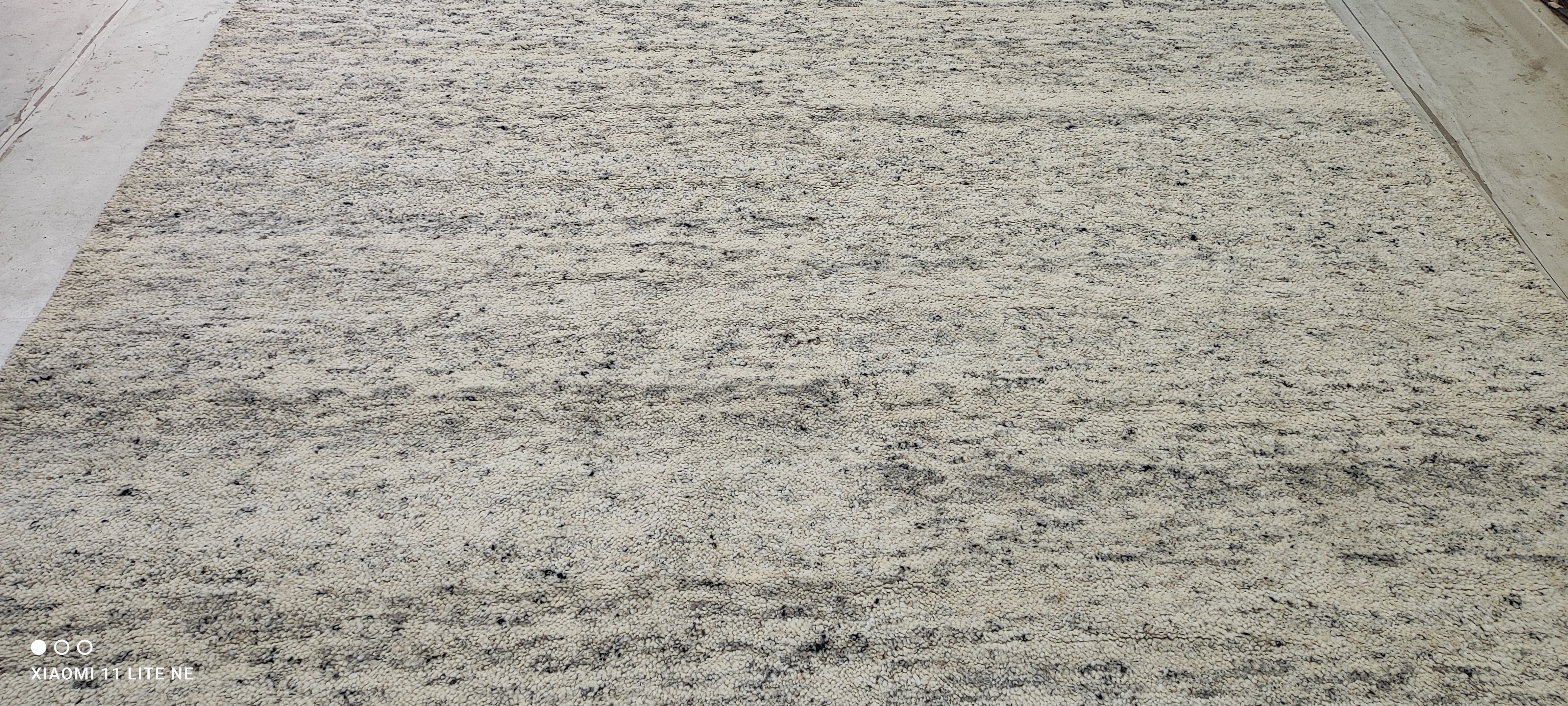 Cal Jacobs Grey Handwoven Modern Durrie Rug (Multiple Sizes)