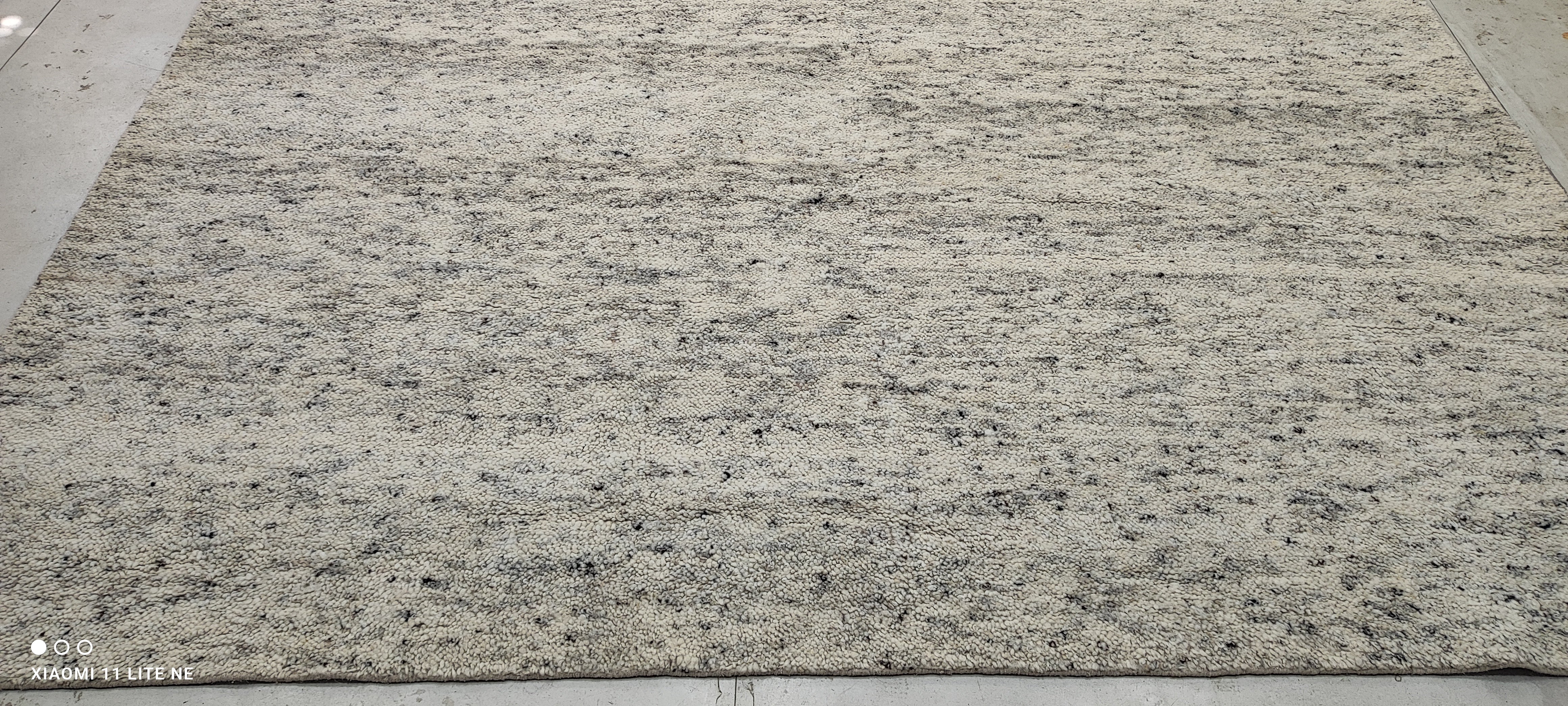 Cal Jacobs Grey Handwoven Modern Durrie Rug (Multiple Sizes)