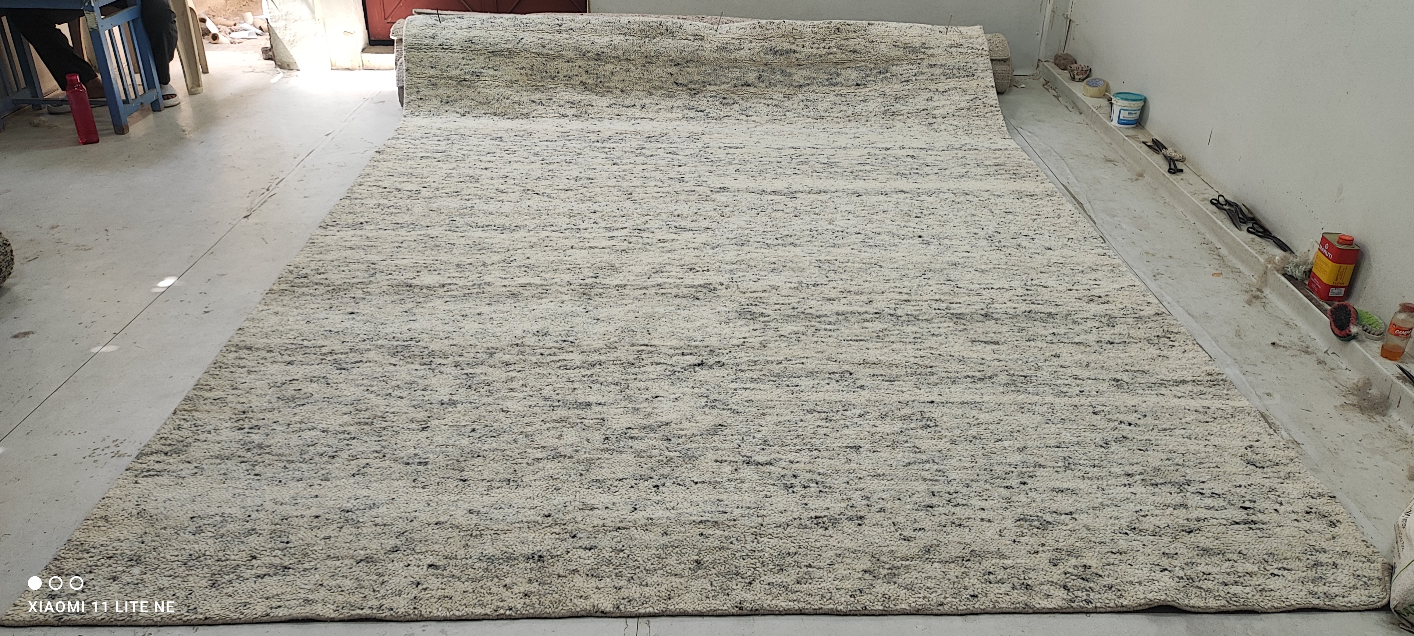 Cal Jacobs Grey Handwoven Modern Durrie Rug (Multiple Sizes)