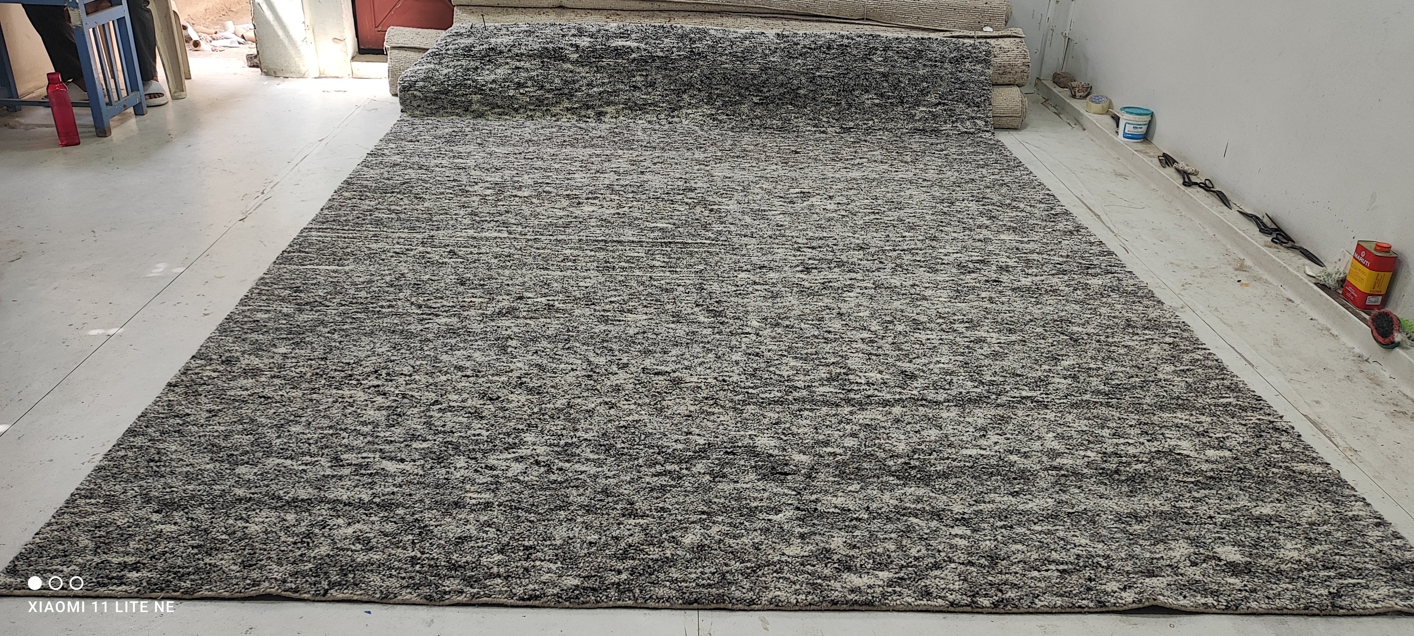 Nate Jacobs Dark Grey Handwoven Modern Durrie Rug (Multiple Sizes)
