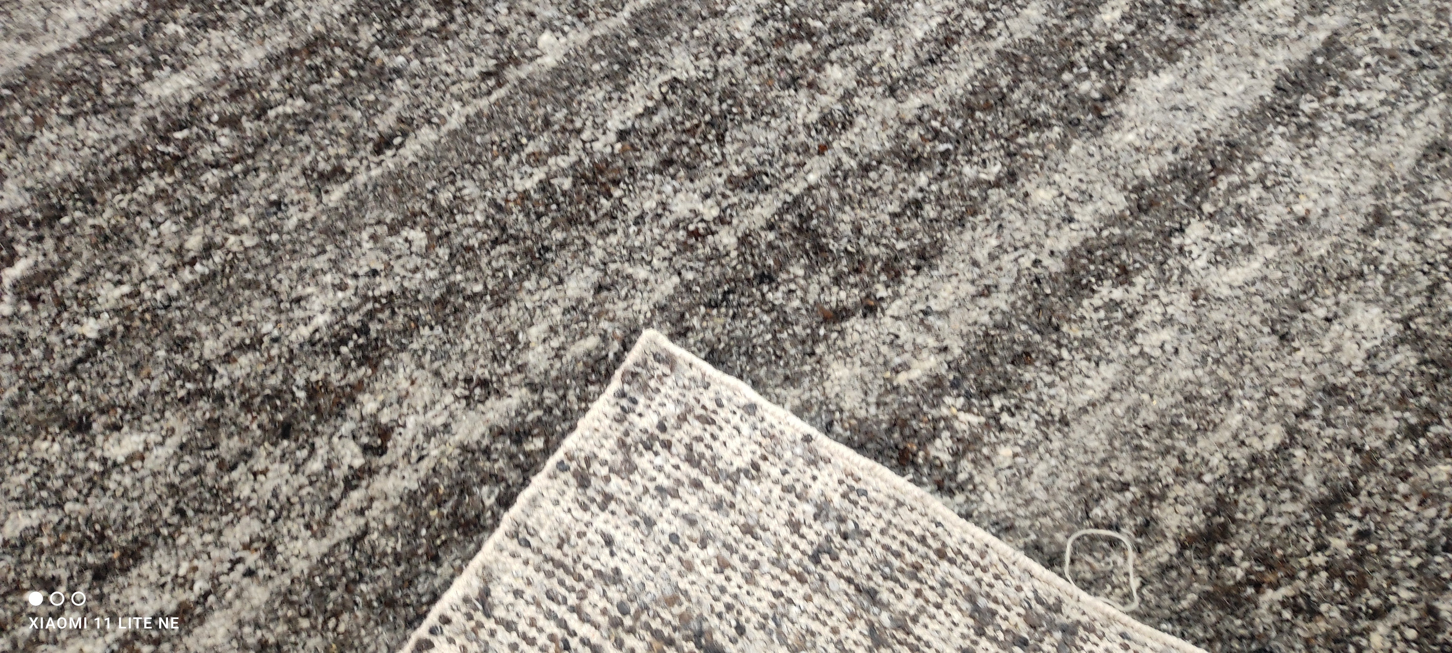 Jacob Elordi Dark Grey Handwoven Modern Durrie Rug (Multiple Sizes)