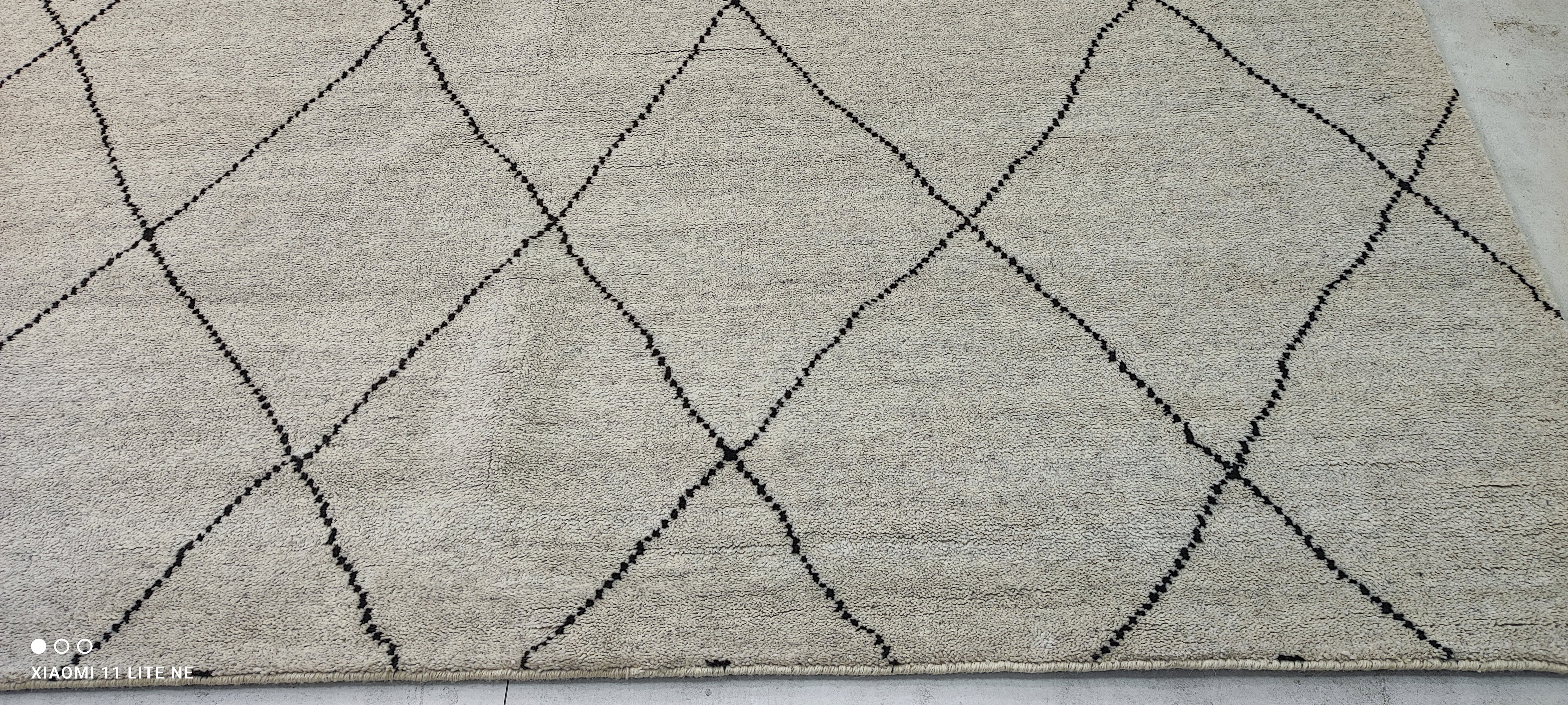 François Arnaud Hand-Knotted Beige Moroccan Style Rug (Multiple Sizes)