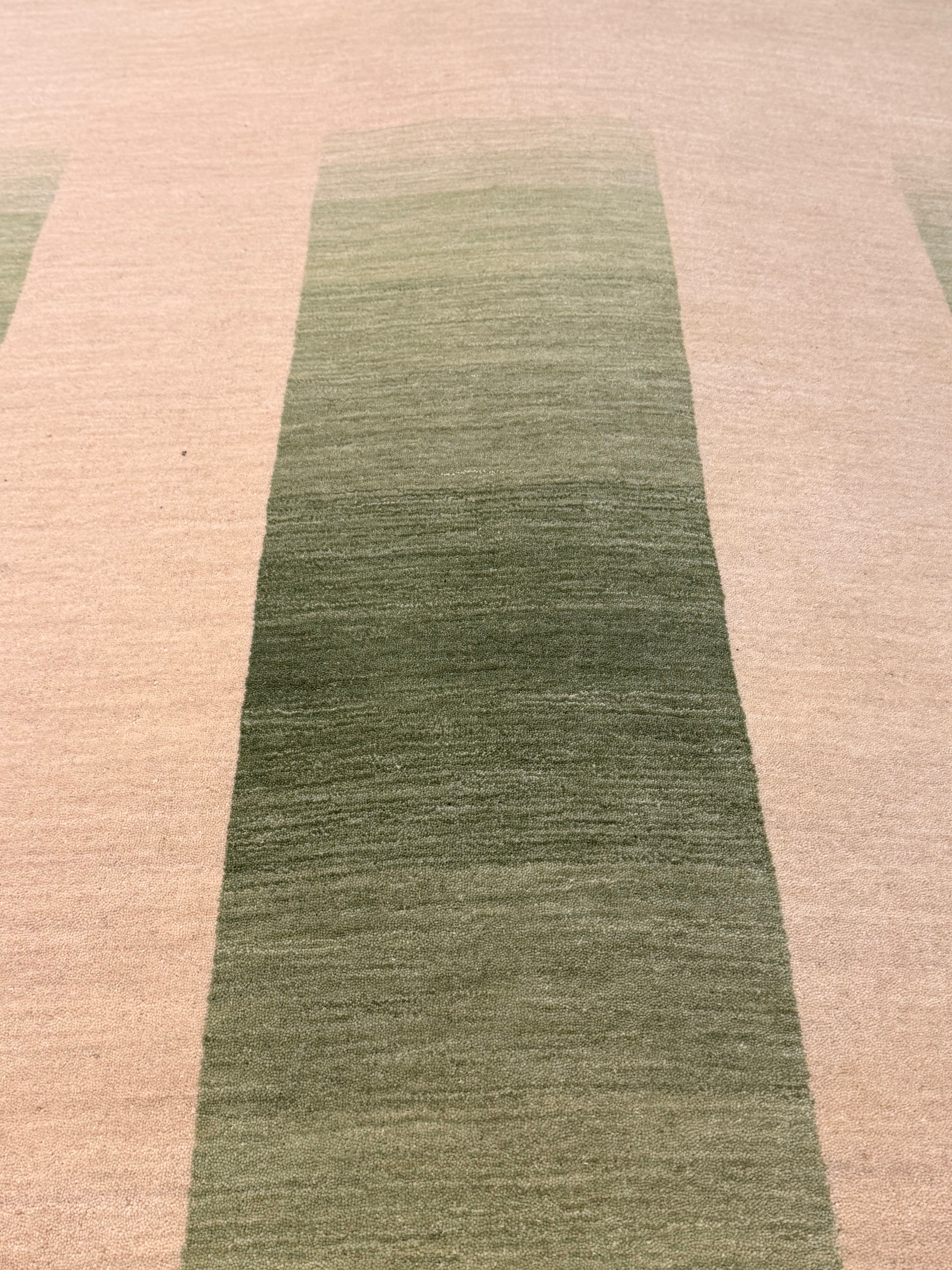 Marian 8x11 Green Handwoven Modern Rug