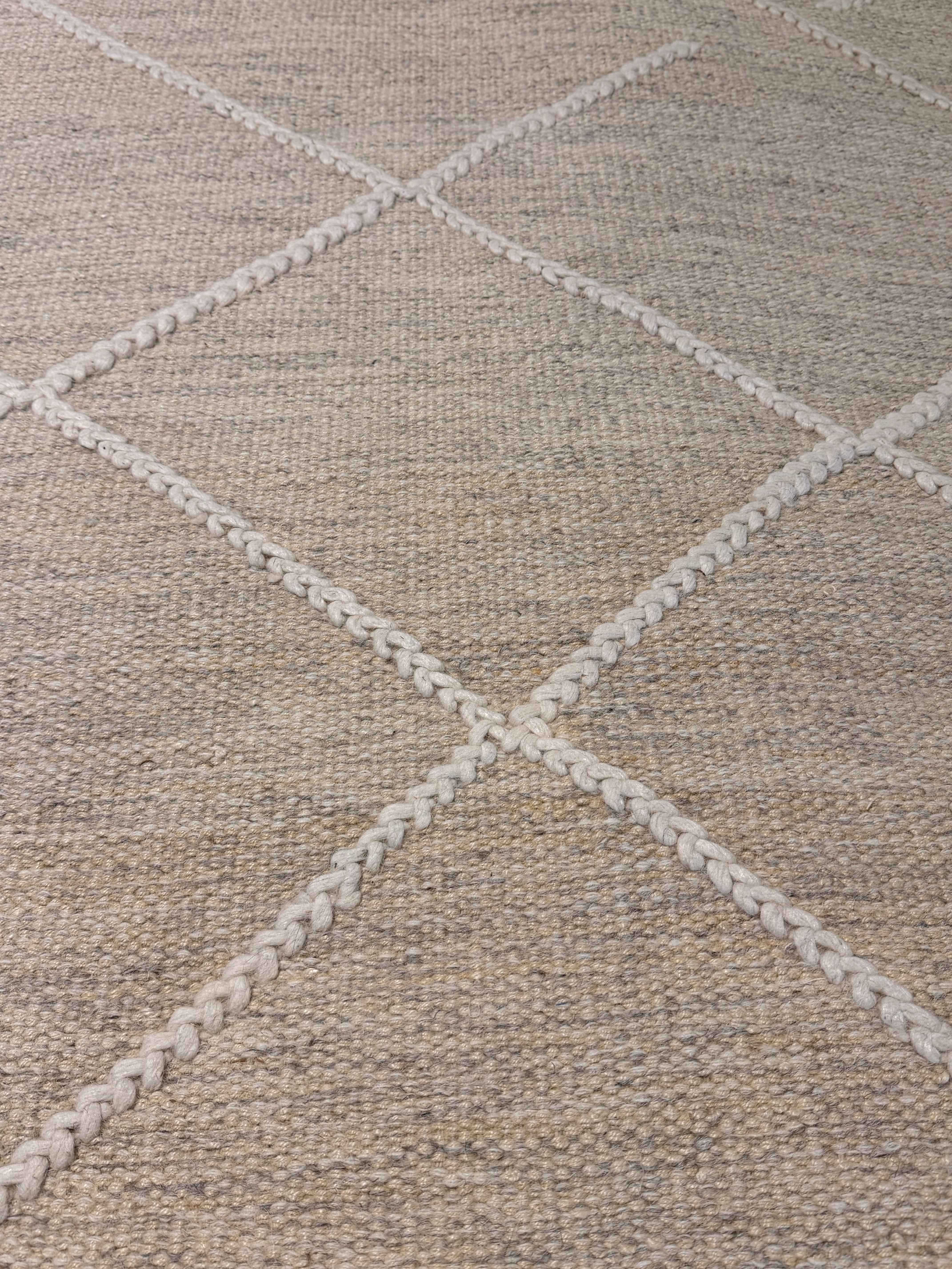 Finn O'Leary 8.3x10 Beige and Cream Handwoven Modern Durrie Rug CLEARANCE
