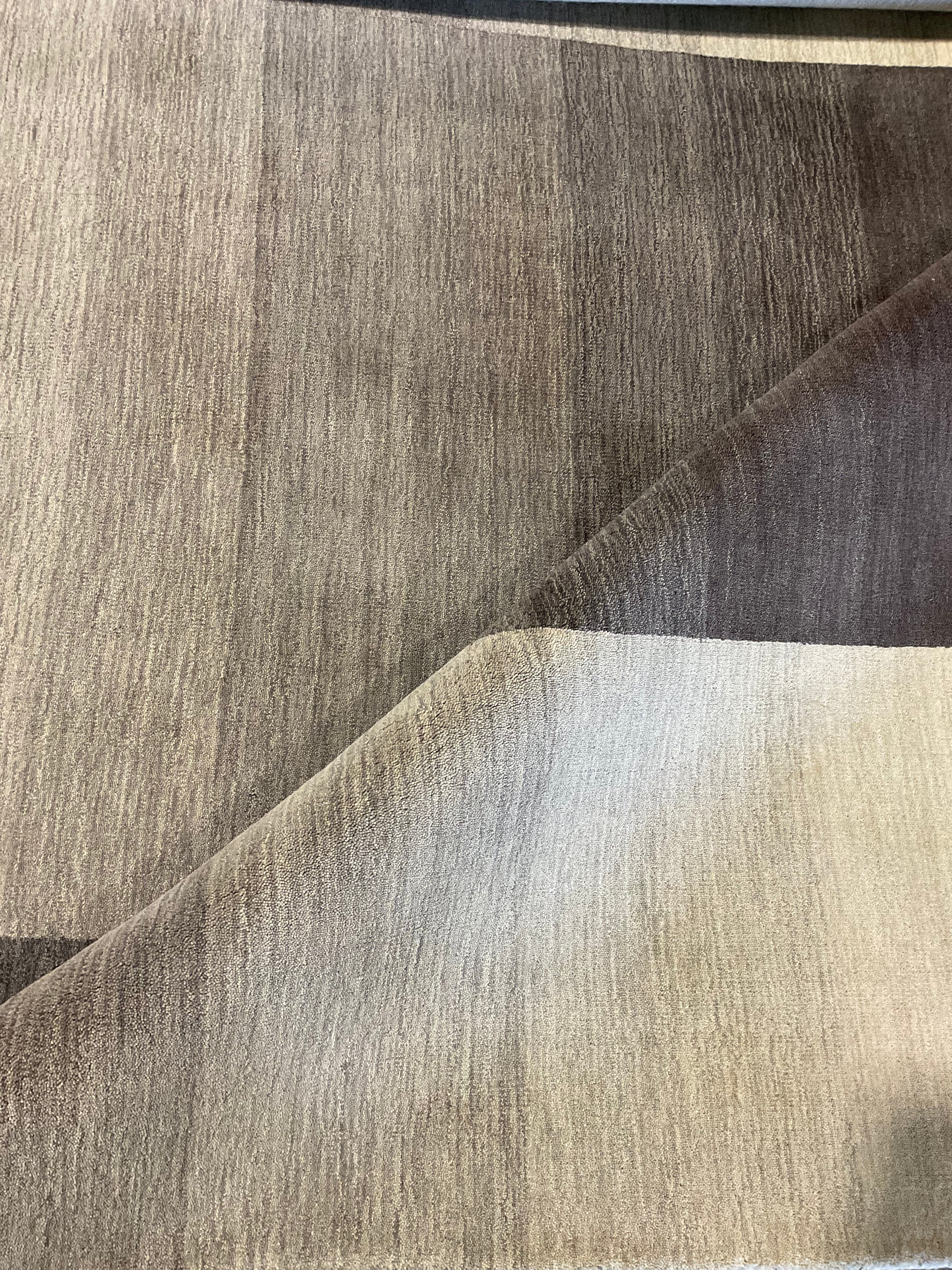 Mansker 6.9x10 Handwoven Modern Brown and Grey