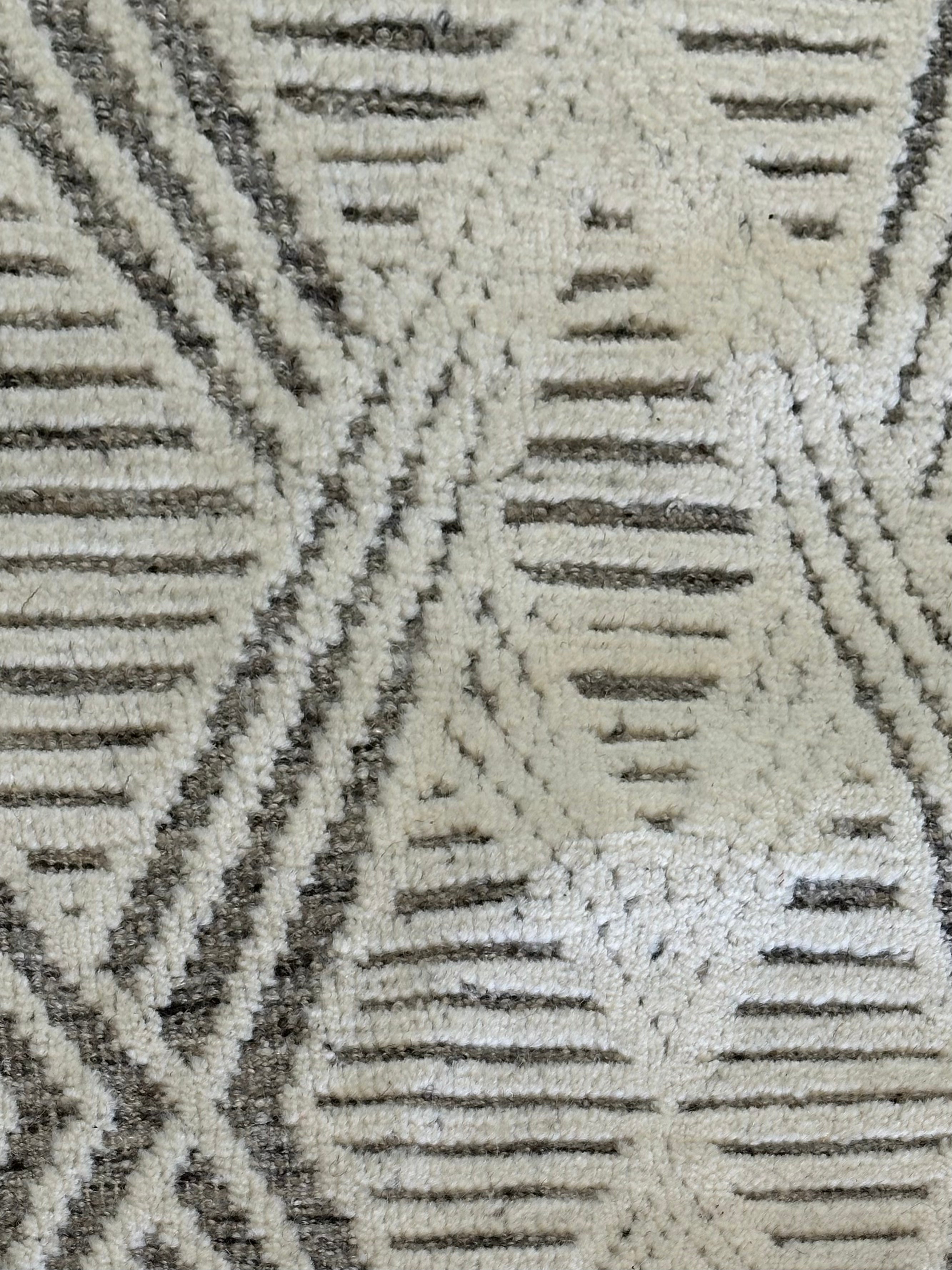 Weston 8x10.3 Hand-Knotted Ivory & Grey