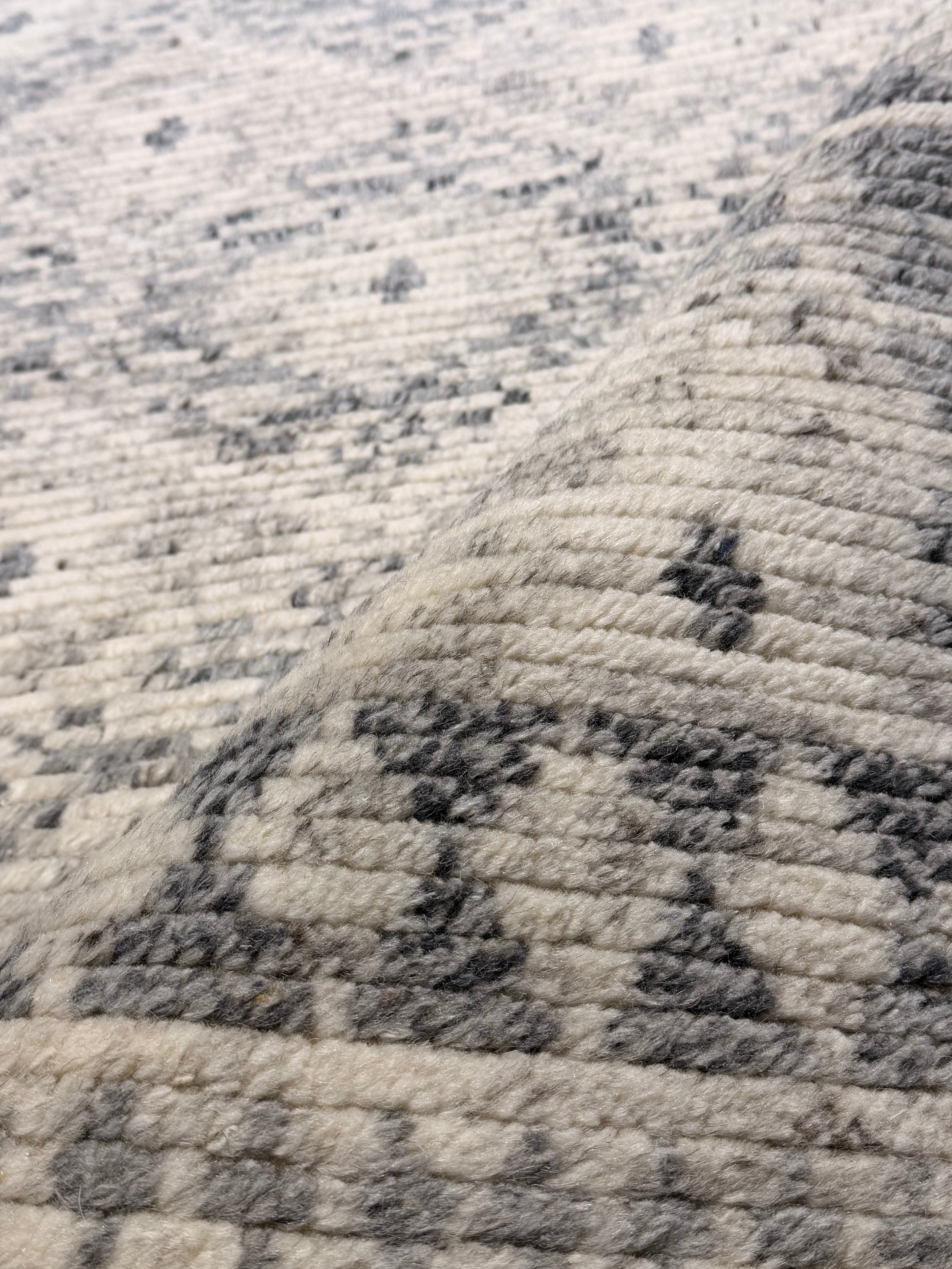 Jemaine Clement 8.3X10 Hand-Knotted Ivory and Grey Oushak