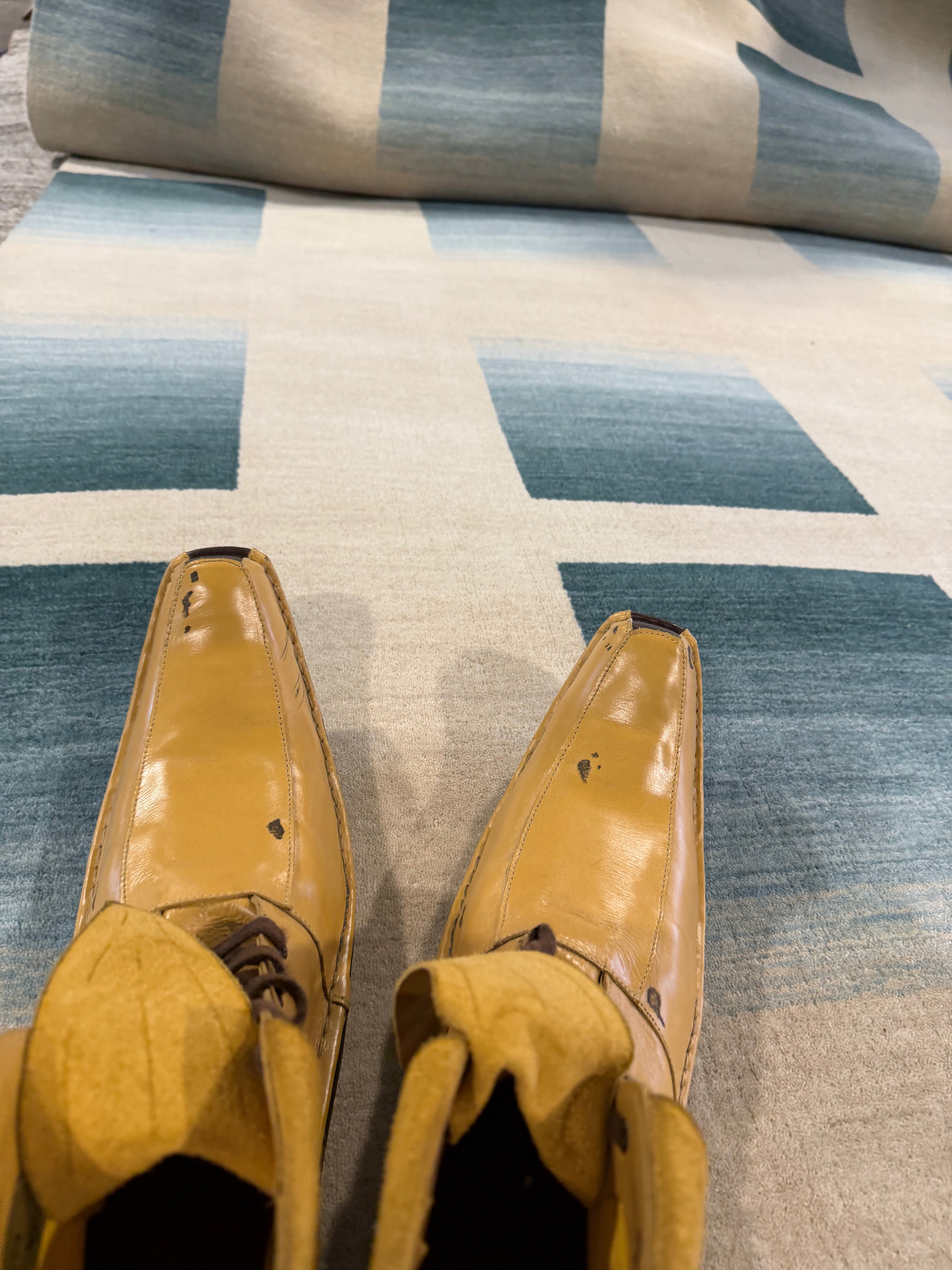 Patti 8x11 Ivory and Blue Handwoven Modern Rug