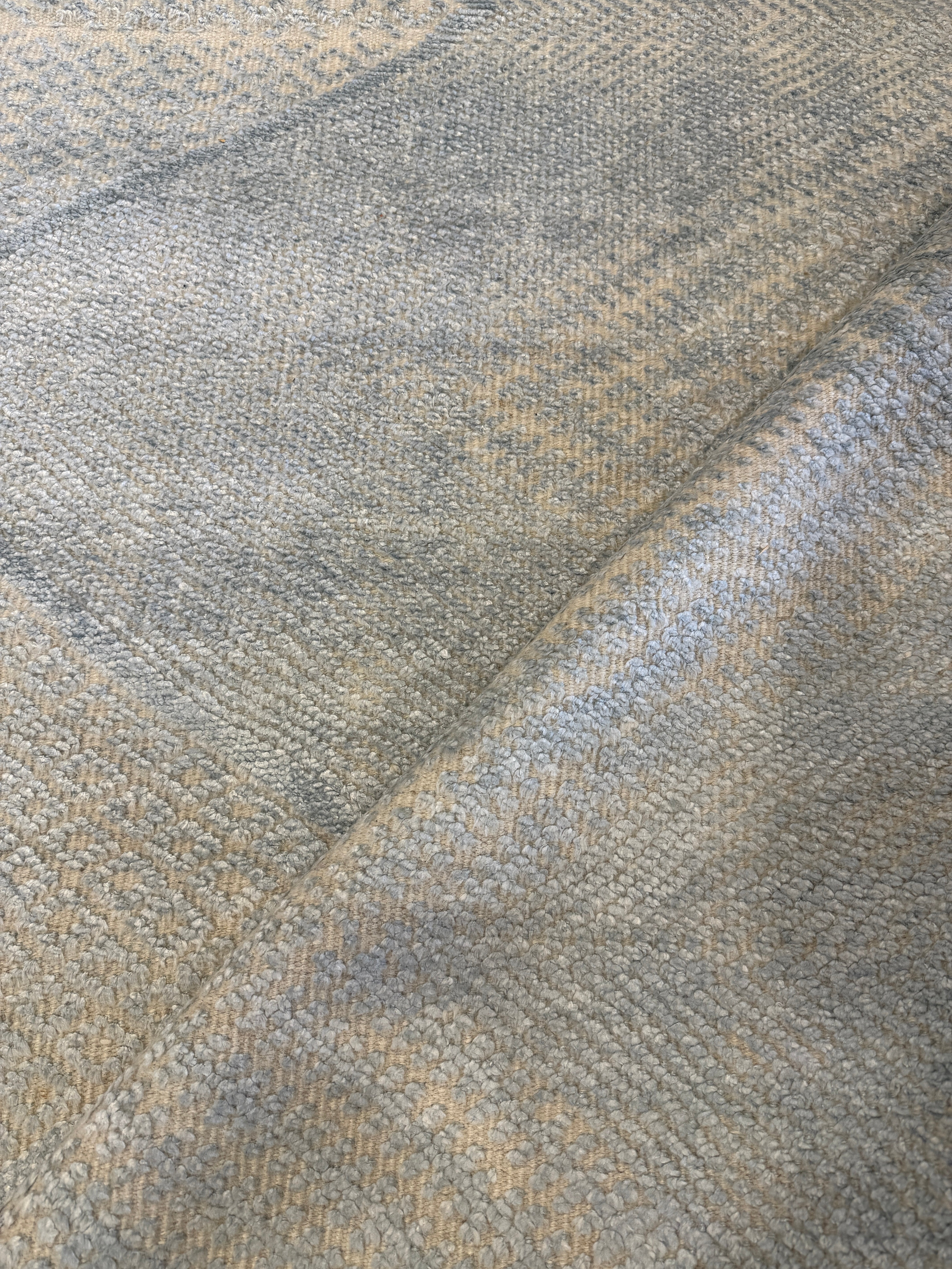 Marc 8.3x11.6 Hand-Knotted Grey & Silver Modern