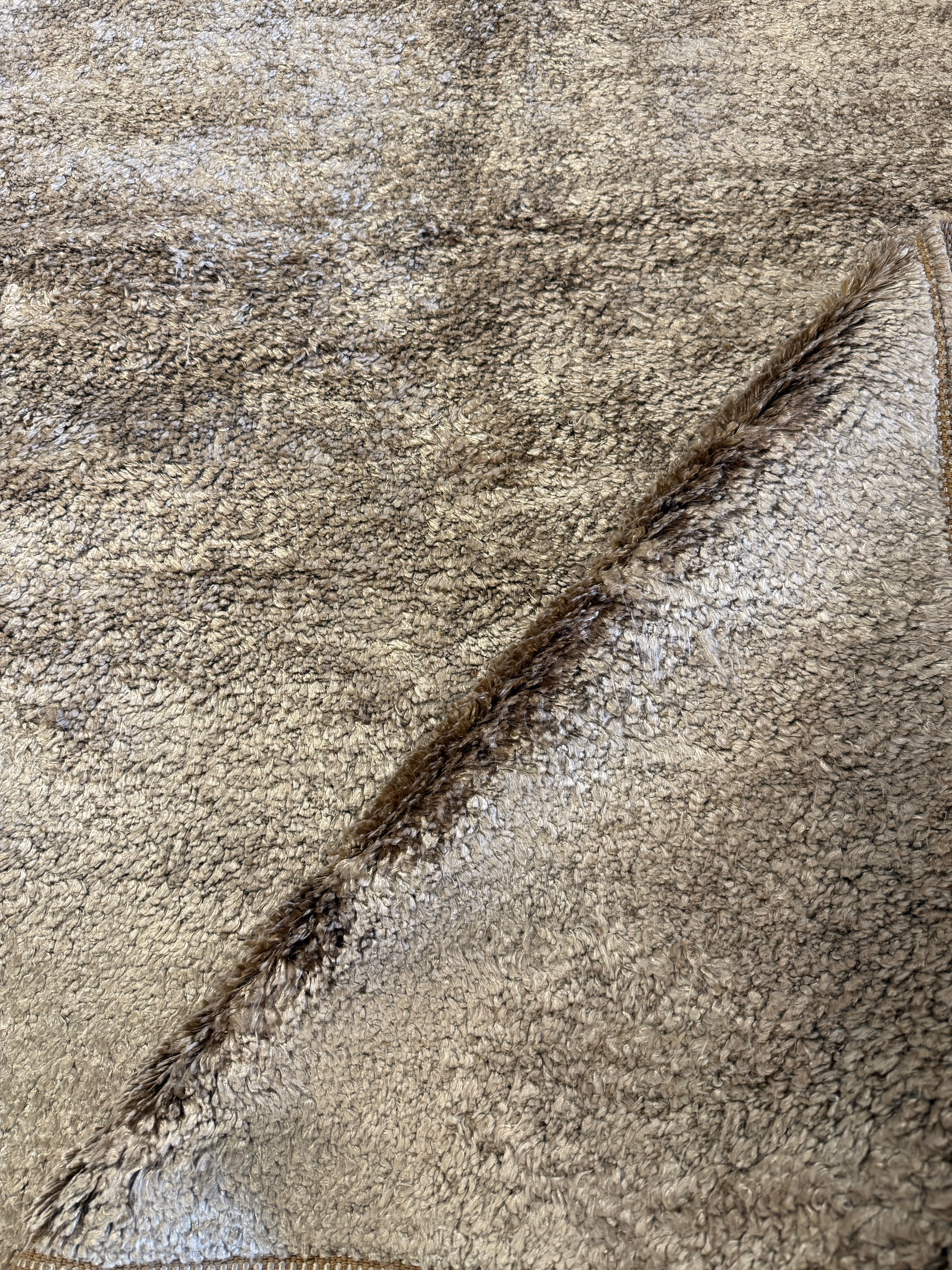 Pusch & Nguyen 9x12 Tan Banana Shag SW Champagne Tibetan Rug