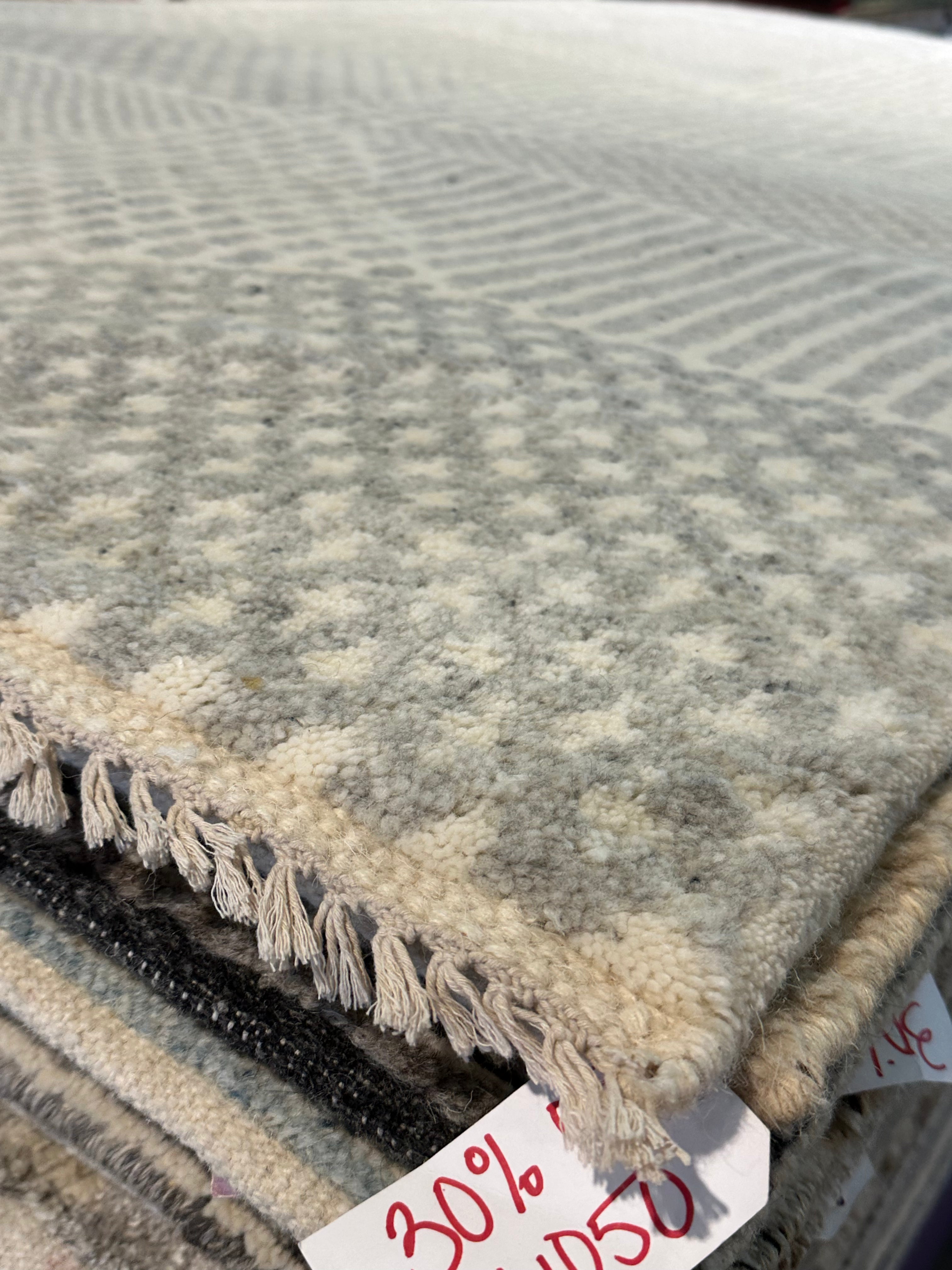 Ray 8.3x10 Hand-Knotted Ivory & Grey High Low