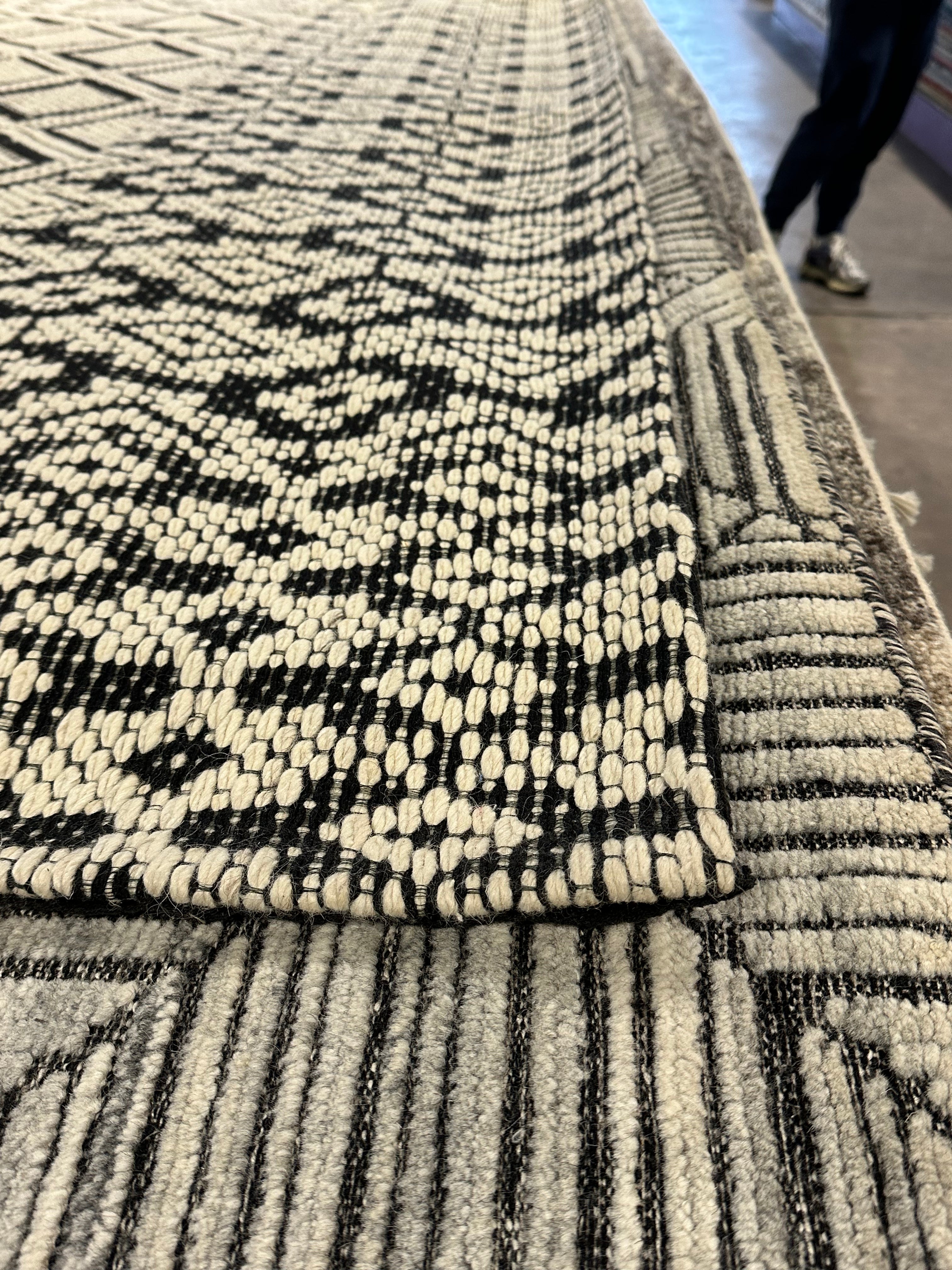 Semmy 8x10 Black and White Handwoven Jacquard Durrie