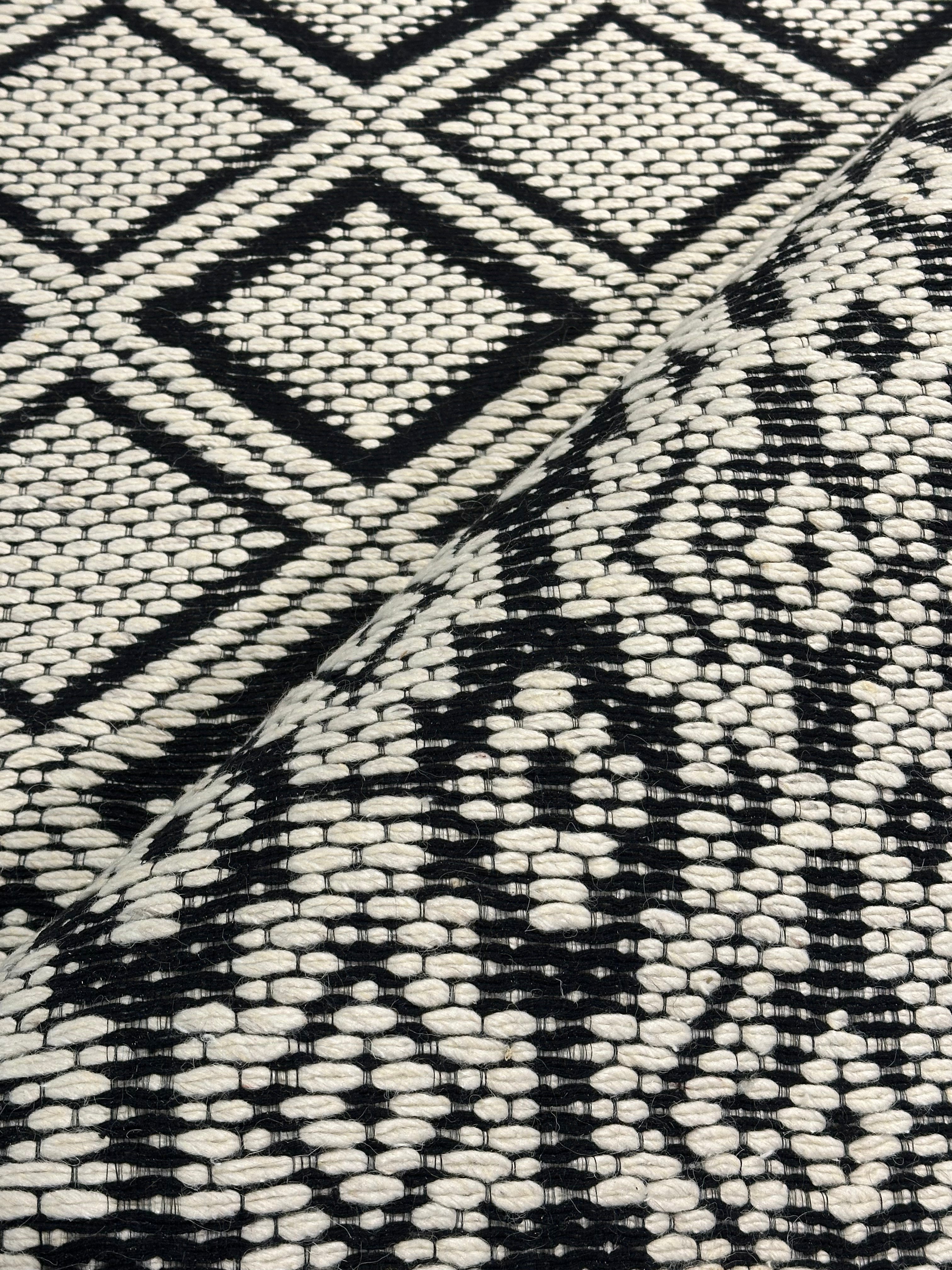 Semmy 8x10 Black and White Handwoven Jacquard Durrie