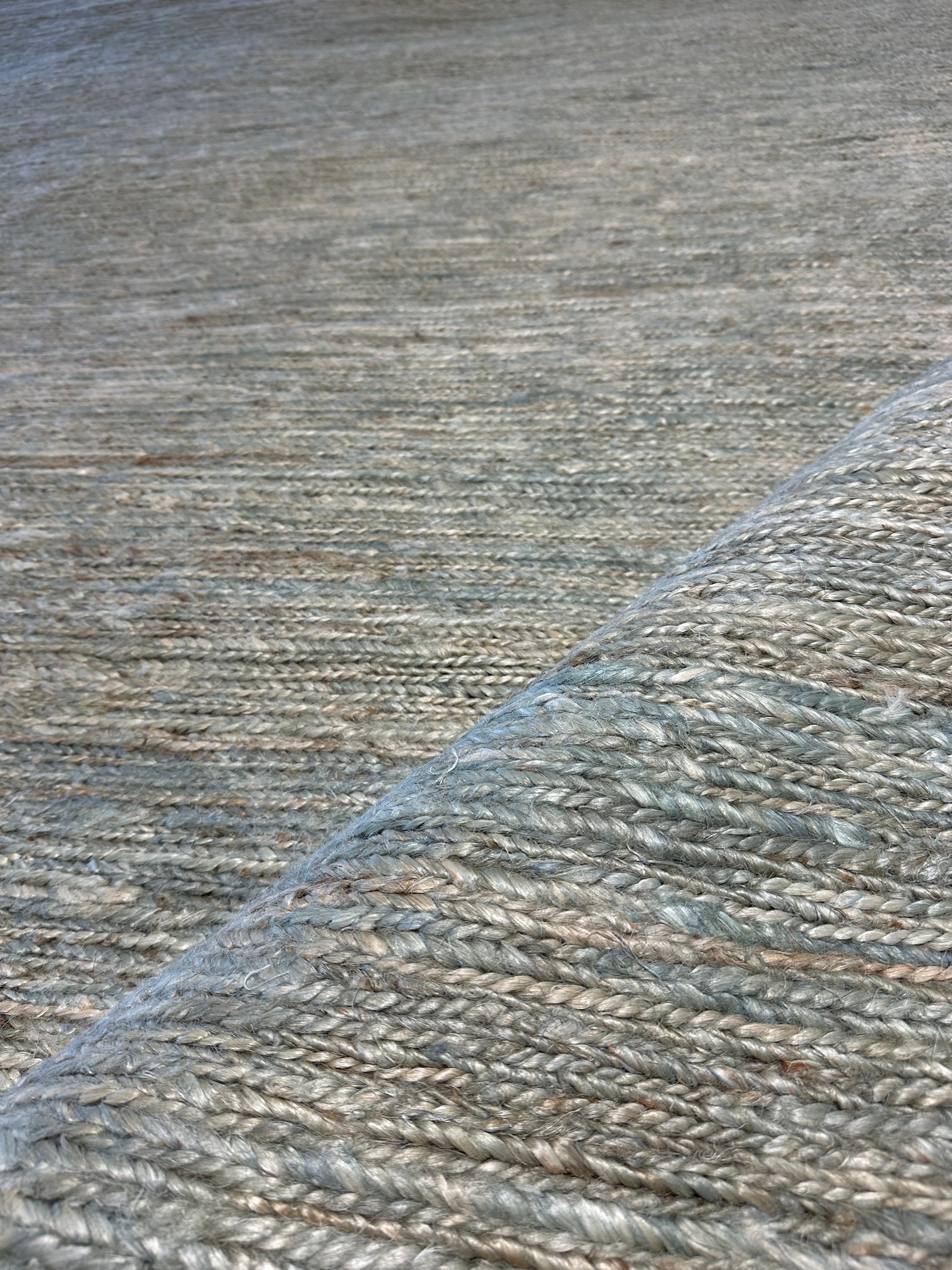 Androgenous Taylor Natural Green Handwoven Jute Soumak Rug (multiple sizes)