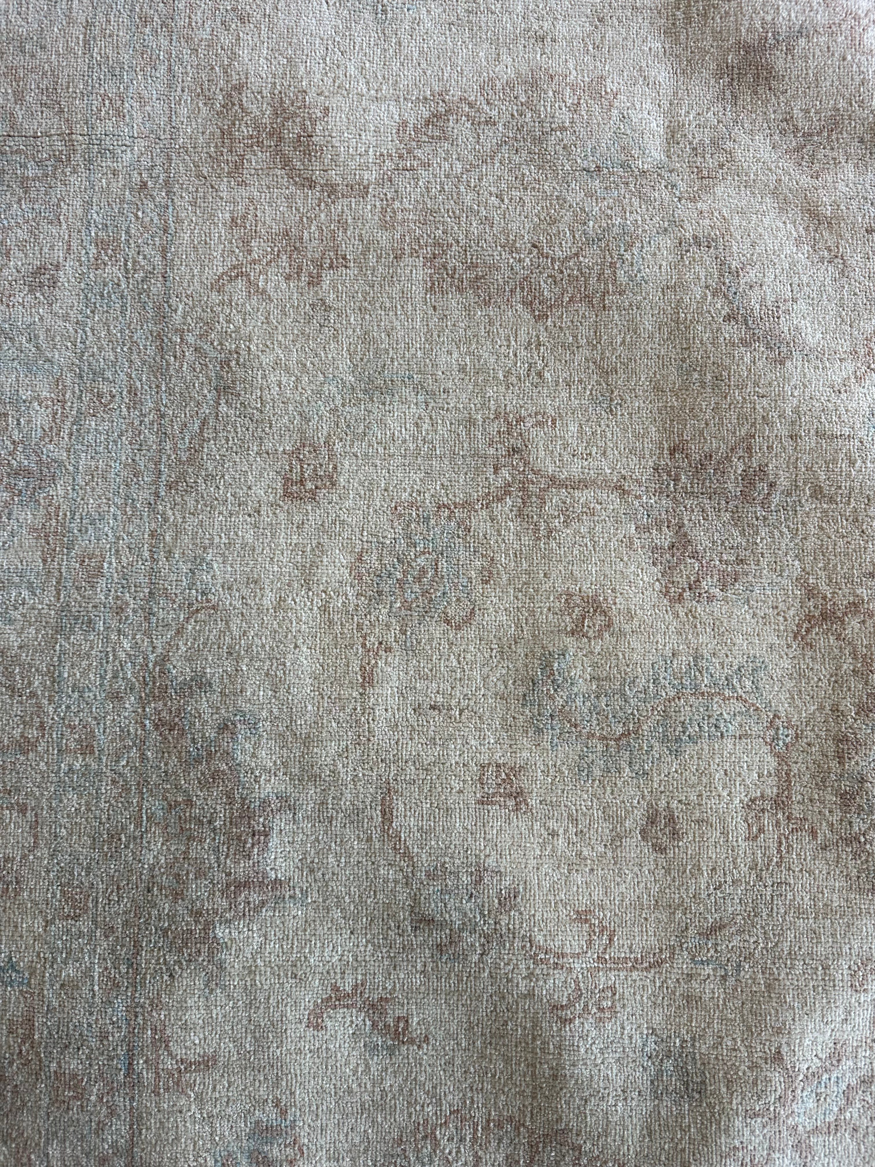 Christina Bach 5.5x7.6 Beige Hand-Knotted Farhan Rug