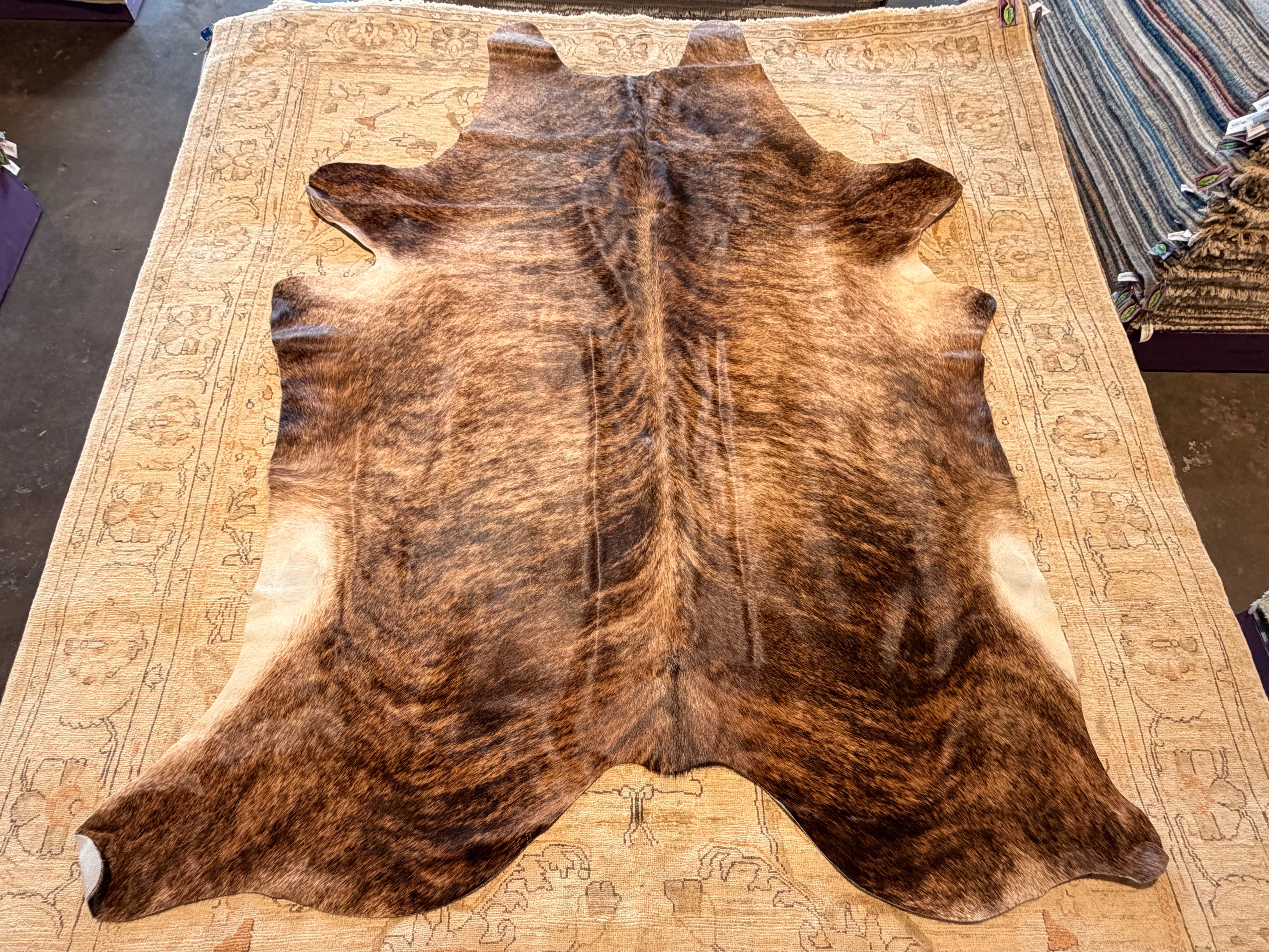 Exotic 6.1x6.10 Medium Cowhide Rug