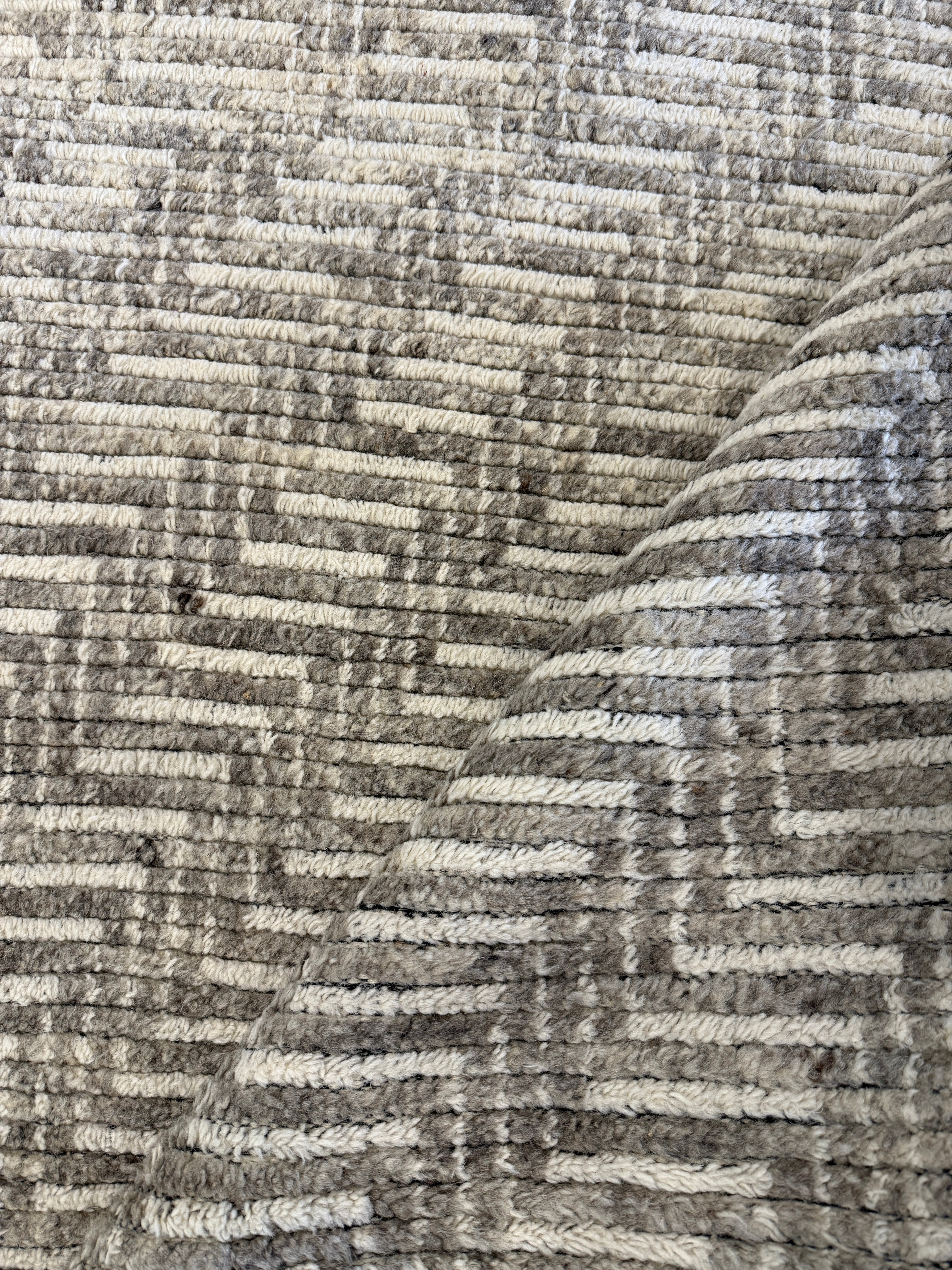 Hugo Weaving 9x12 Hand-Knotted Modern Rug Natural Grey High-Low