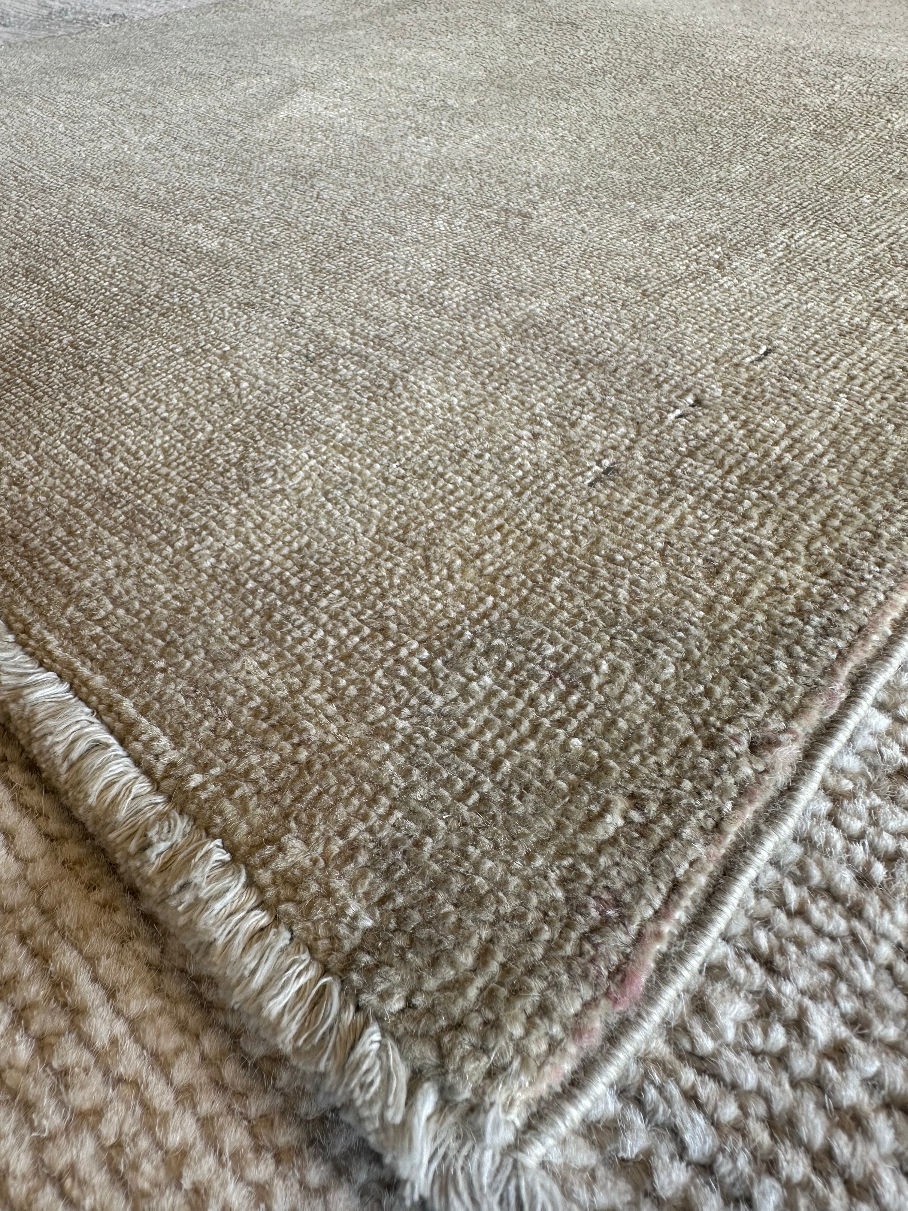 Analisa Wall 2.1x3 Beige Hand-Knotted Farhan Rug