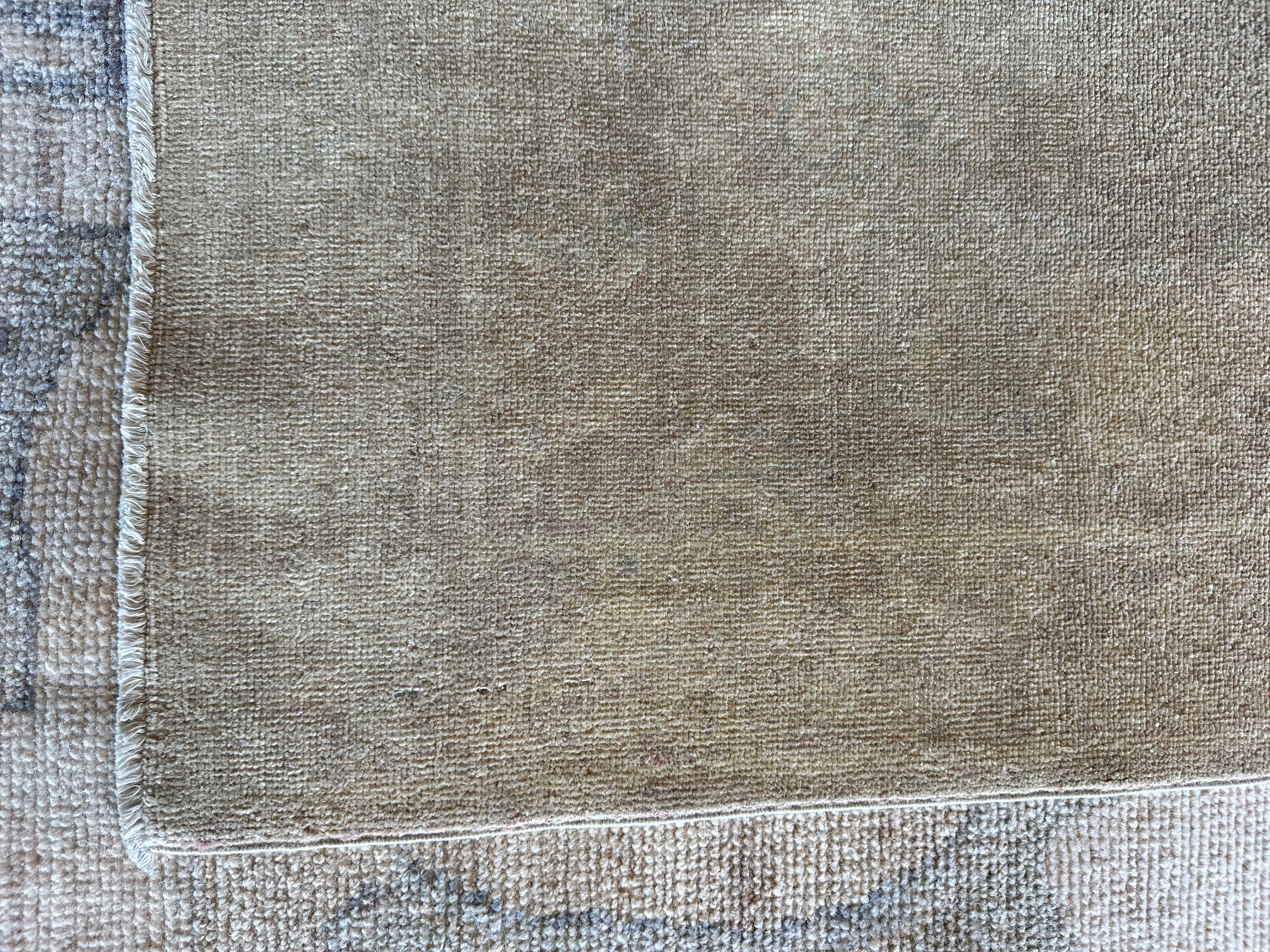 Analisa Wall 2.1x3 Beige Hand-Knotted Farhan Rug
