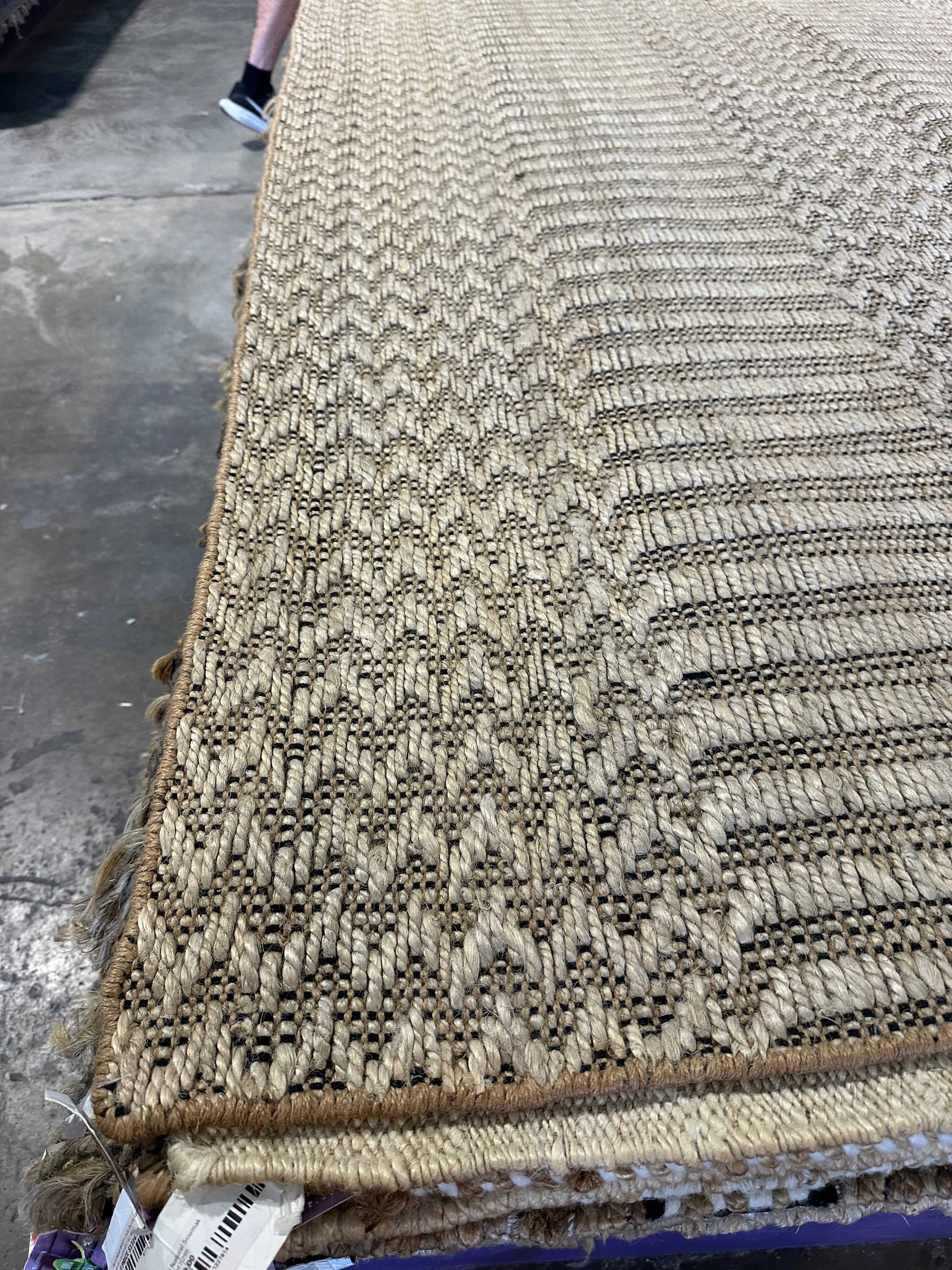 Stefon Handwoven 8x11.3 Durrie Jute Rug