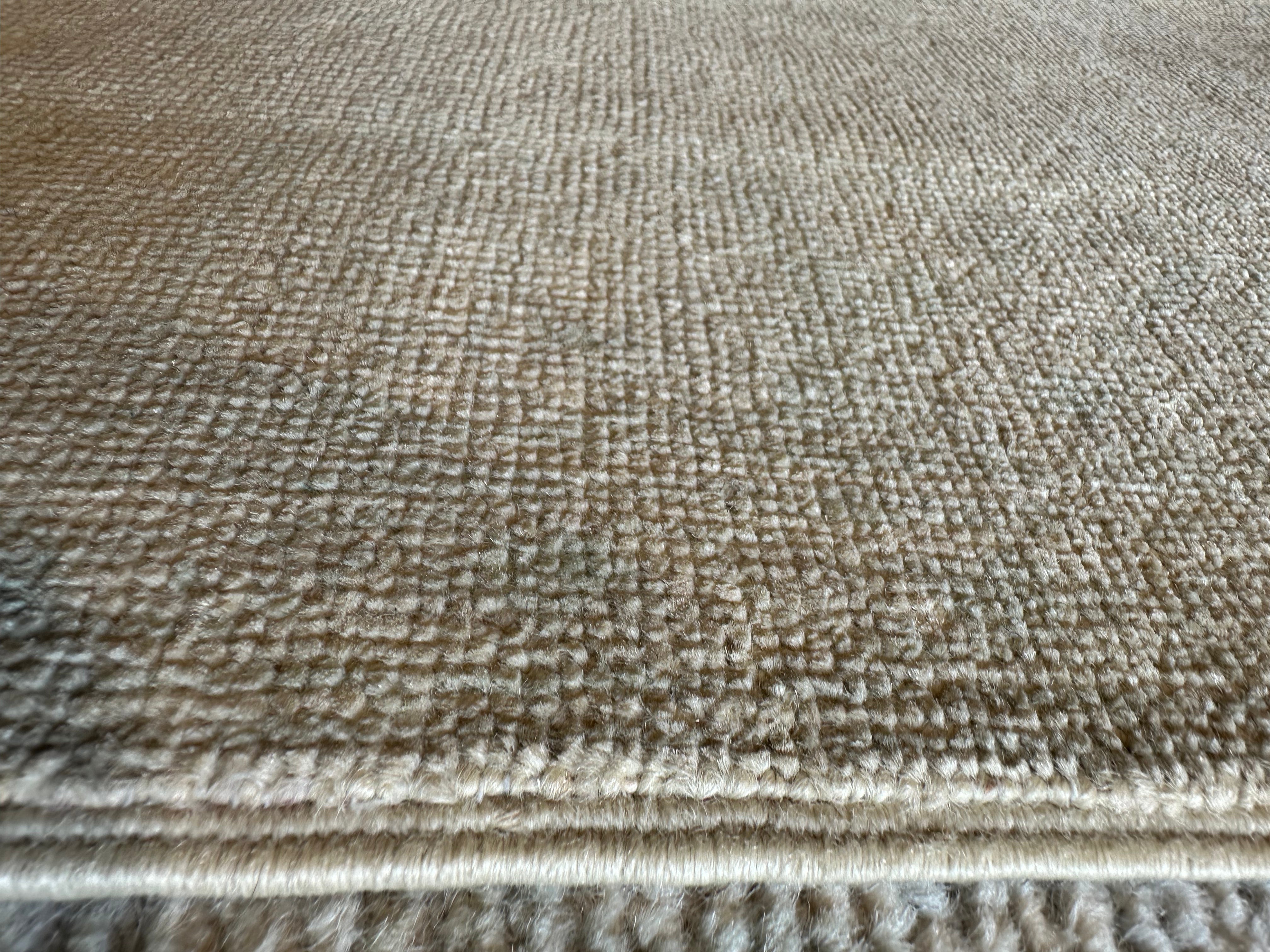 Isabel Saez Smith 2x3.1 Beige Hand-Knotted Farhan Rug