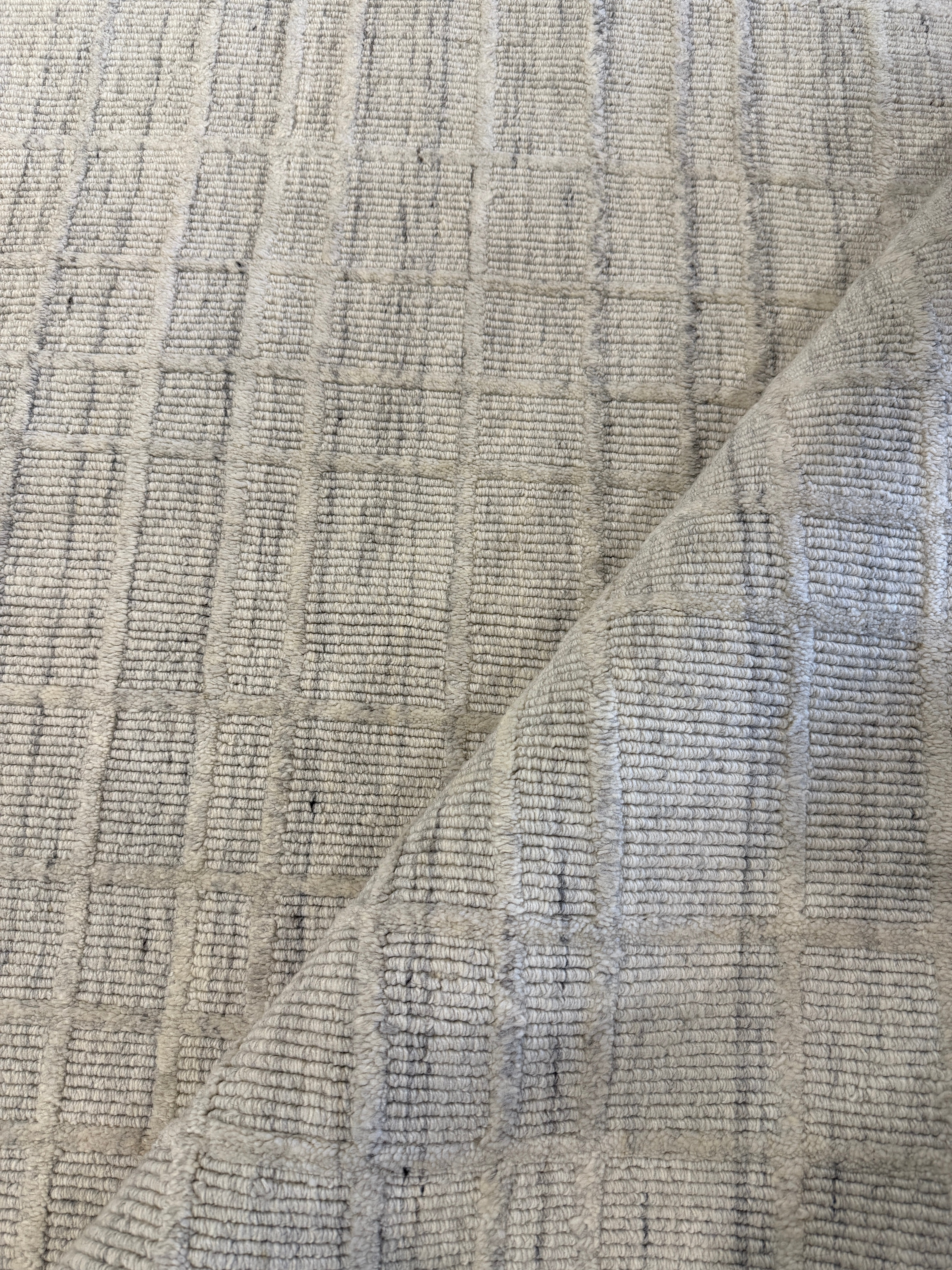 Marc 8.3x11.6 Hand-Knotted Grey & Silver Modern