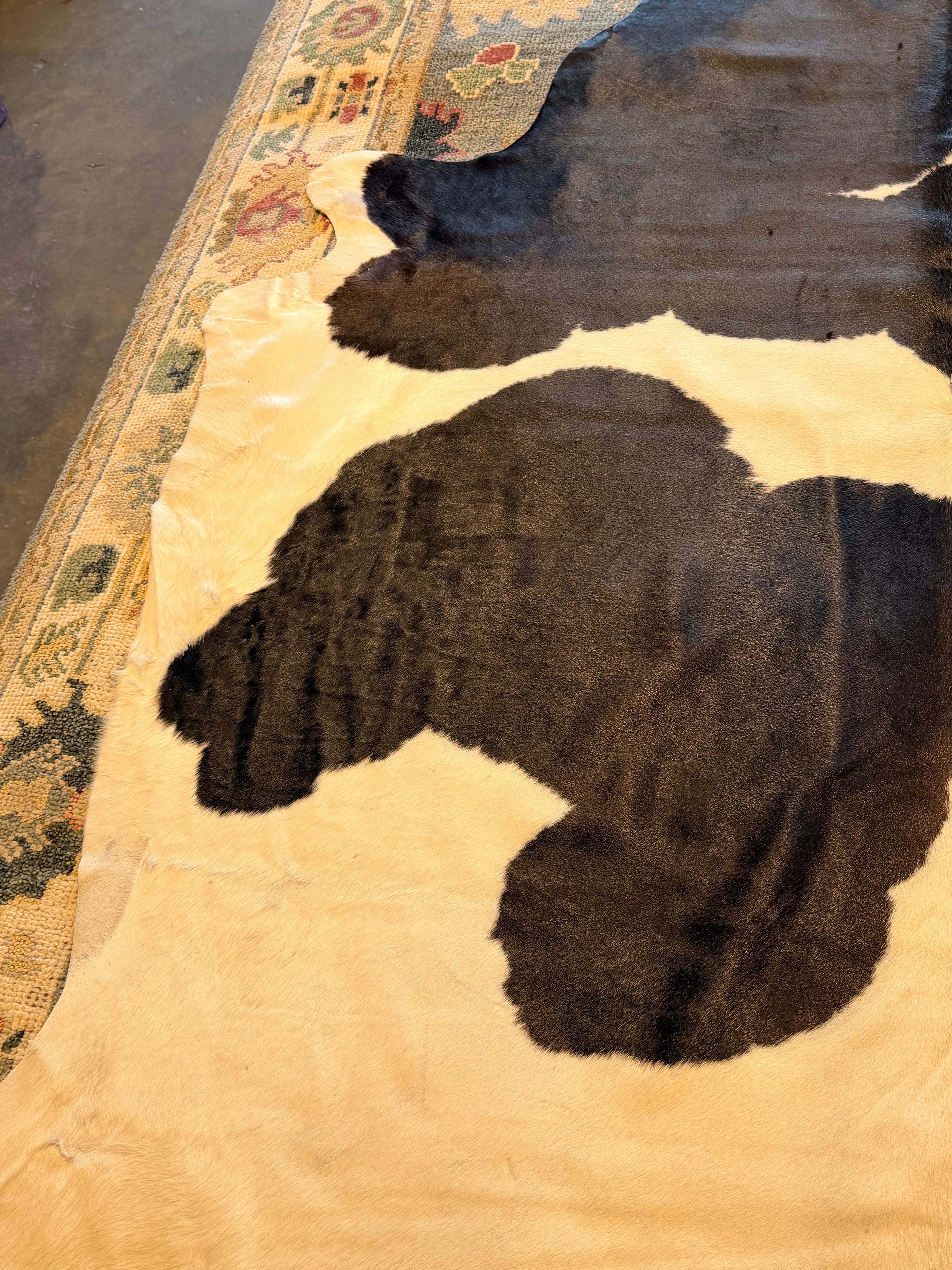 Black and White 7x8.9 Large Cowhide Rug