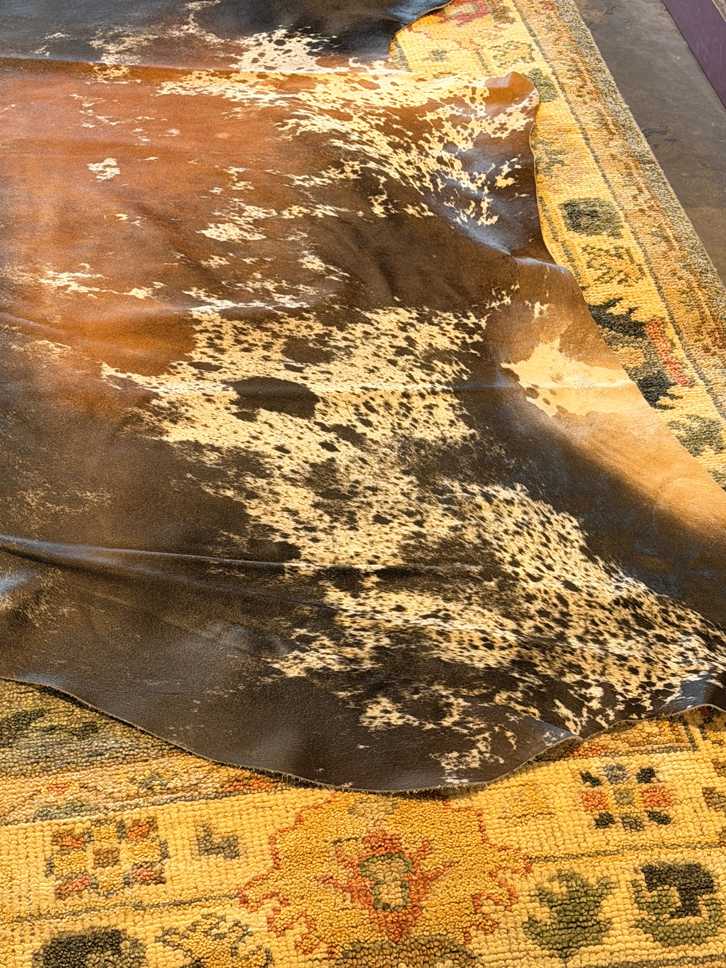 Salt Pap Tricolor 7.8x8.11 Large Cowhide Rug