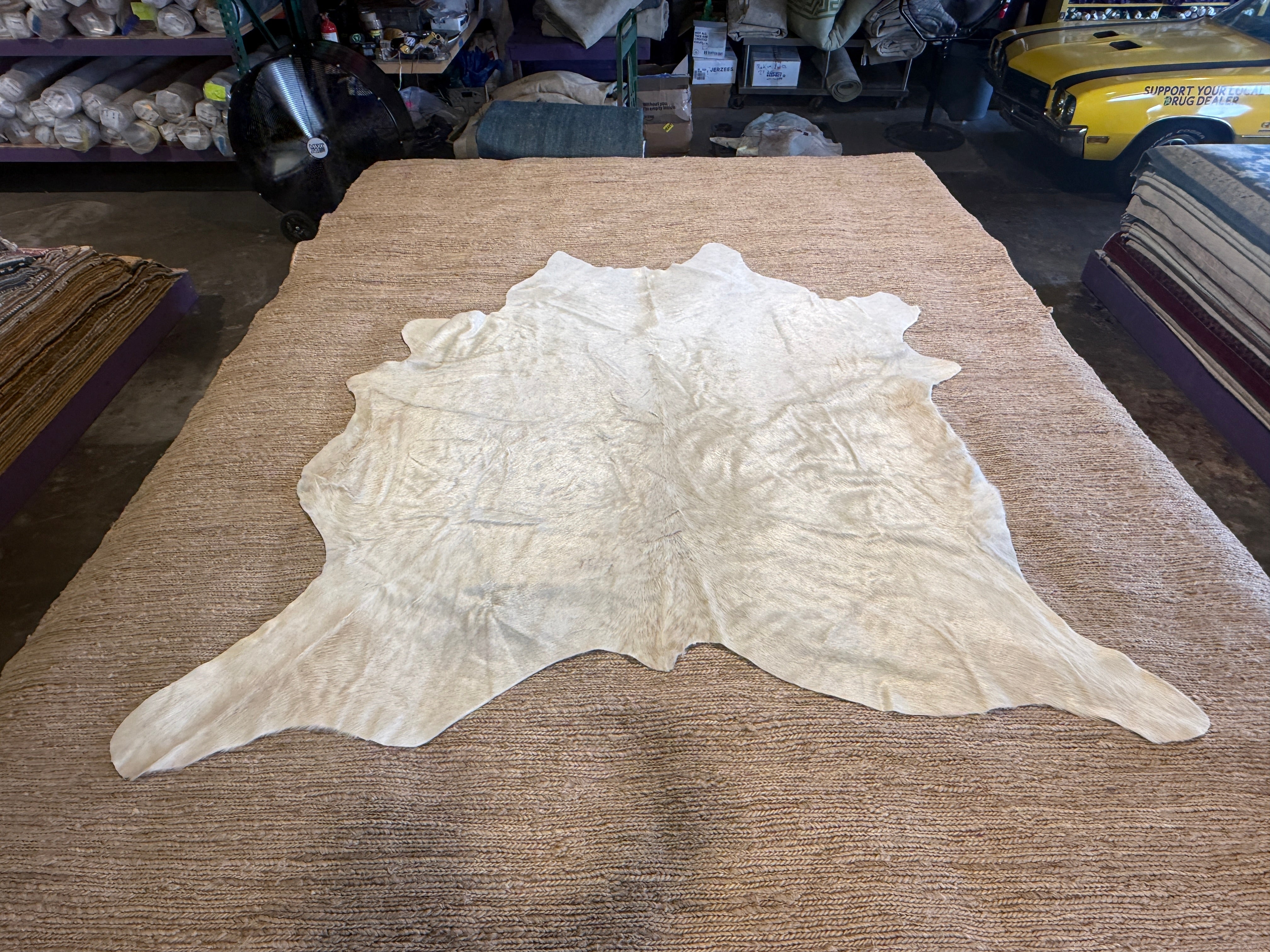 Ivory White 6.5x8 Cowhide Rug