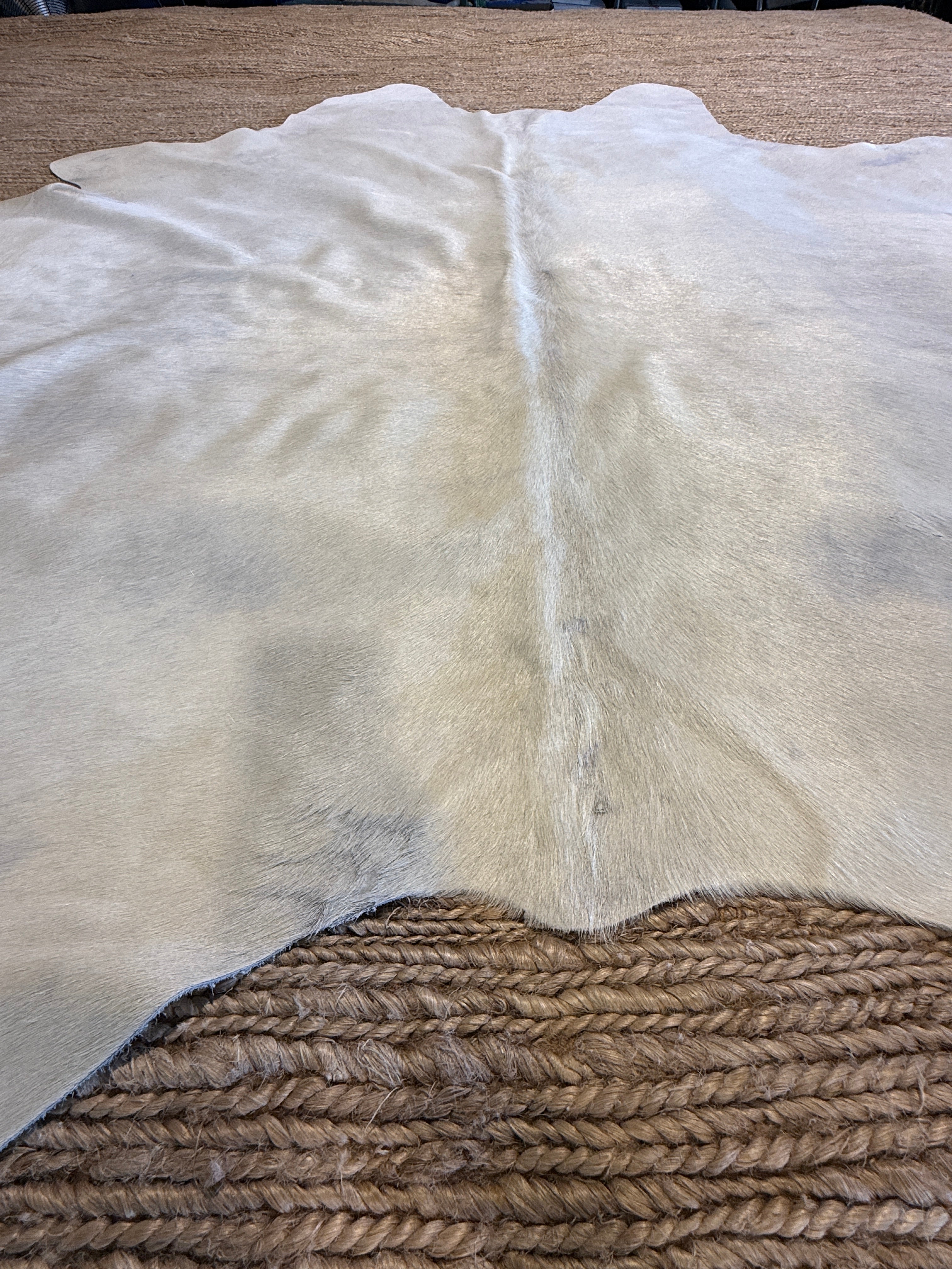 Ivory White 5.6x6 Cowhide Rug
