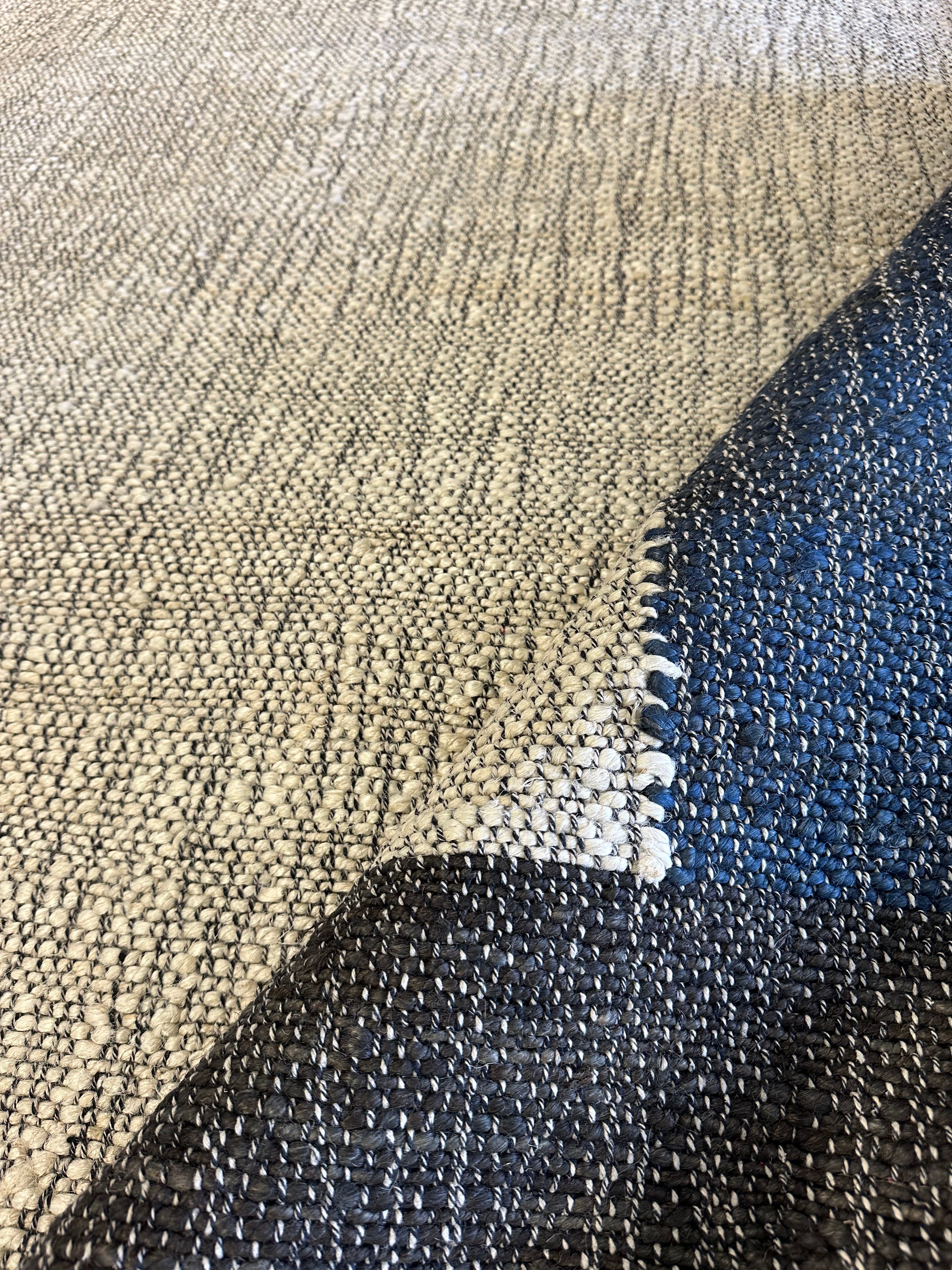 Helsinki 8x10 Handwoven White and Grey Geometrical Jute Rug