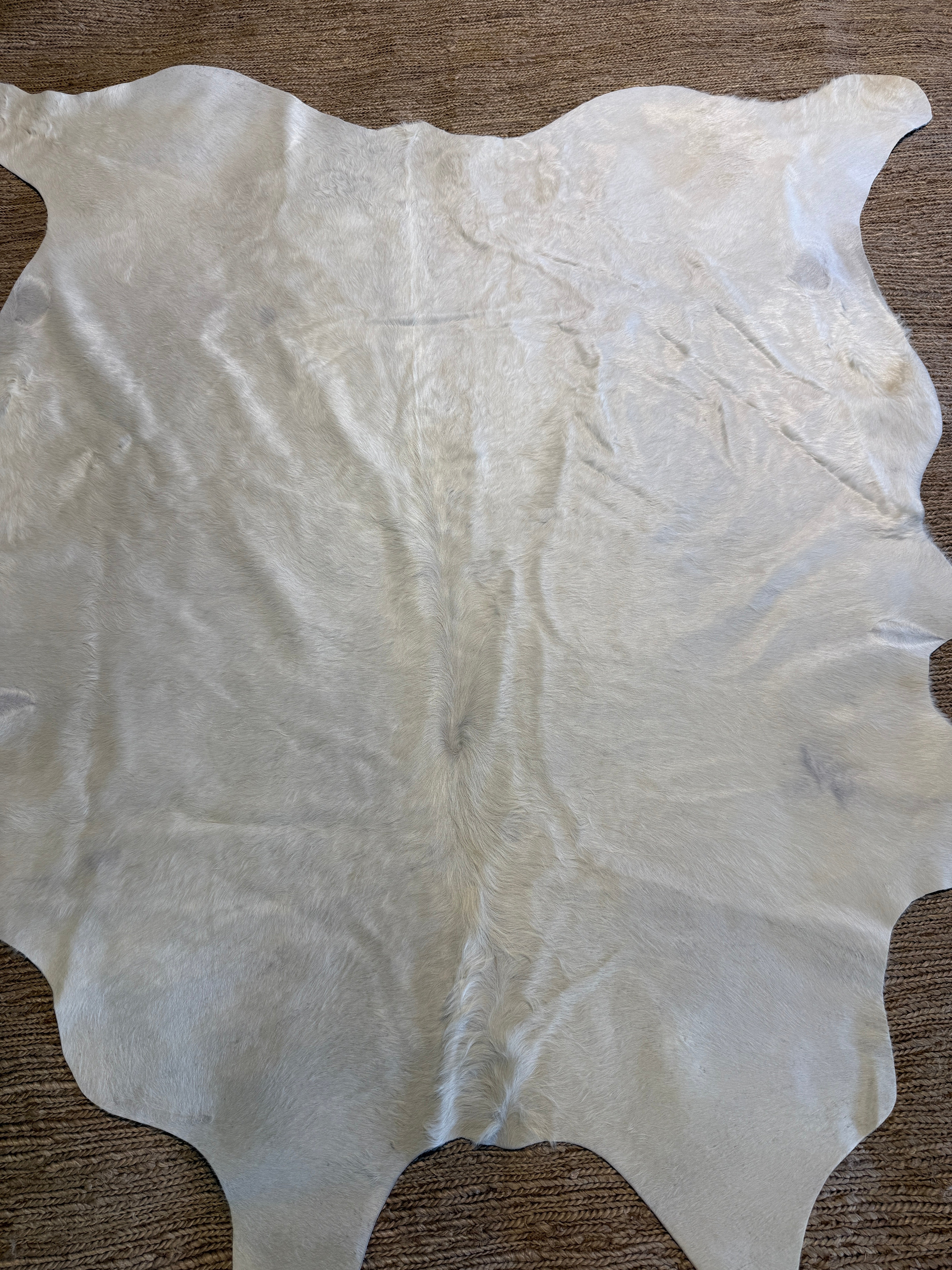 Ivory White 6.5x7.2 Cowhide Rug