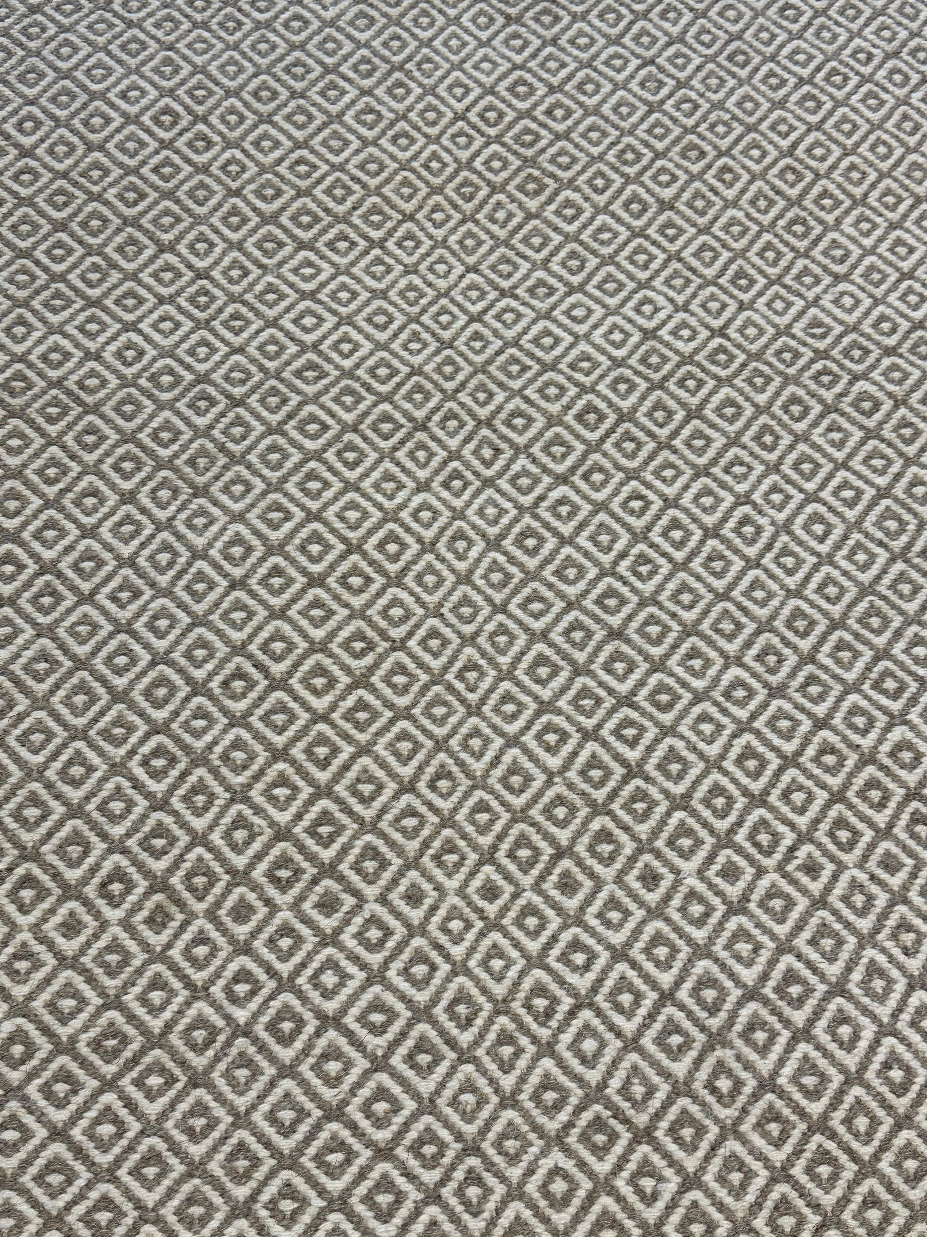 John Anderson 6.6x9.3 Grey Handwoven Modern Rug