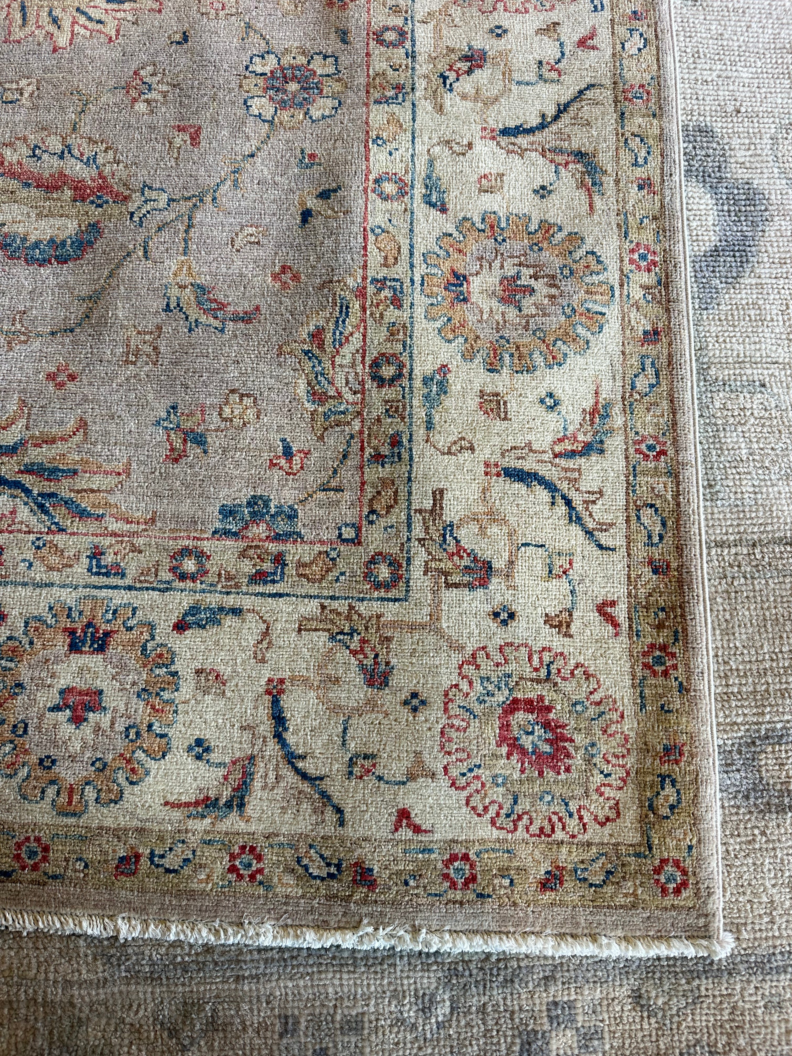 Amber Wakefield 5.6x7.6 Neutral Hand-Knotted Farhan Rug