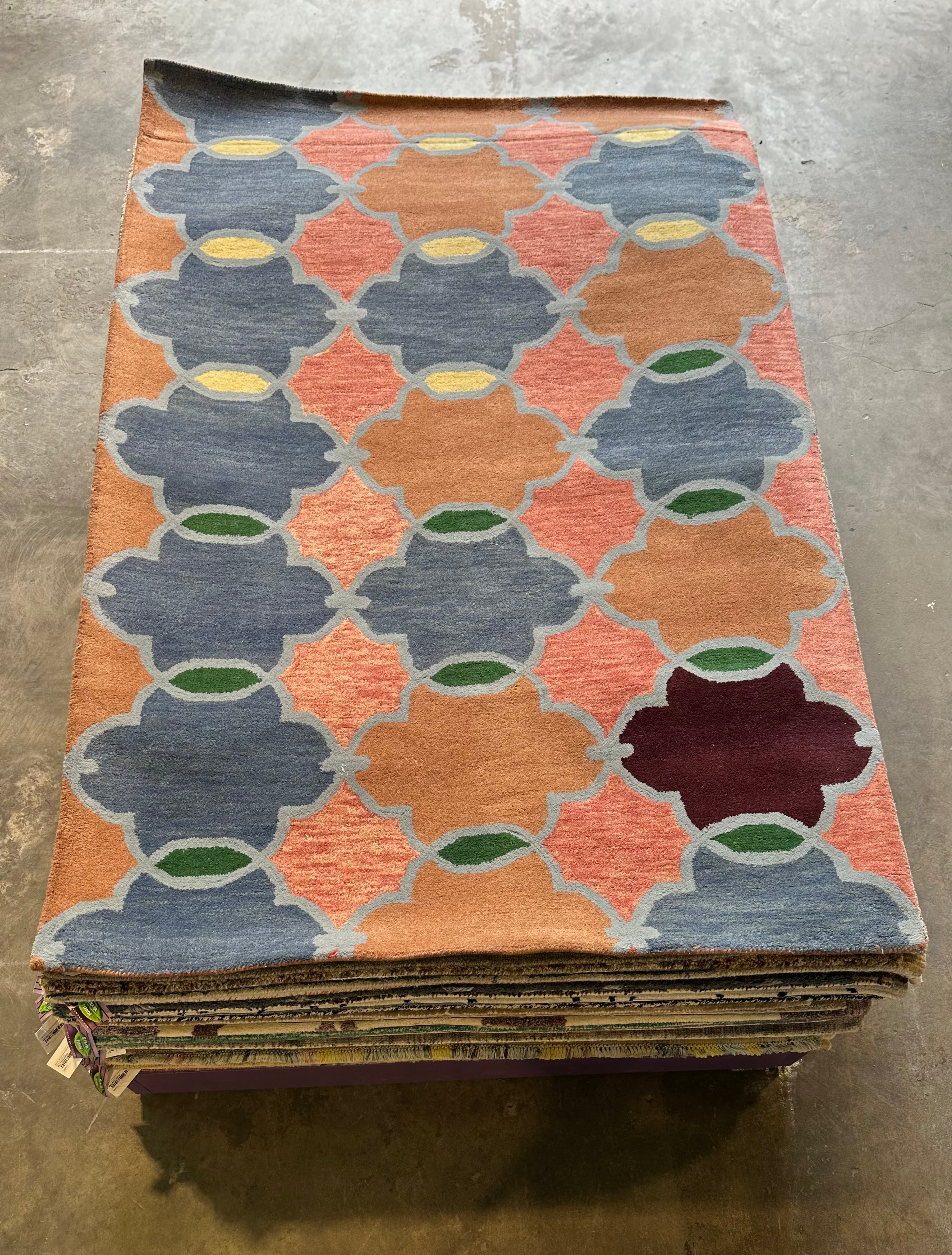 Tracey's 5x8 Hand-Tufted Blue & Rust Modern