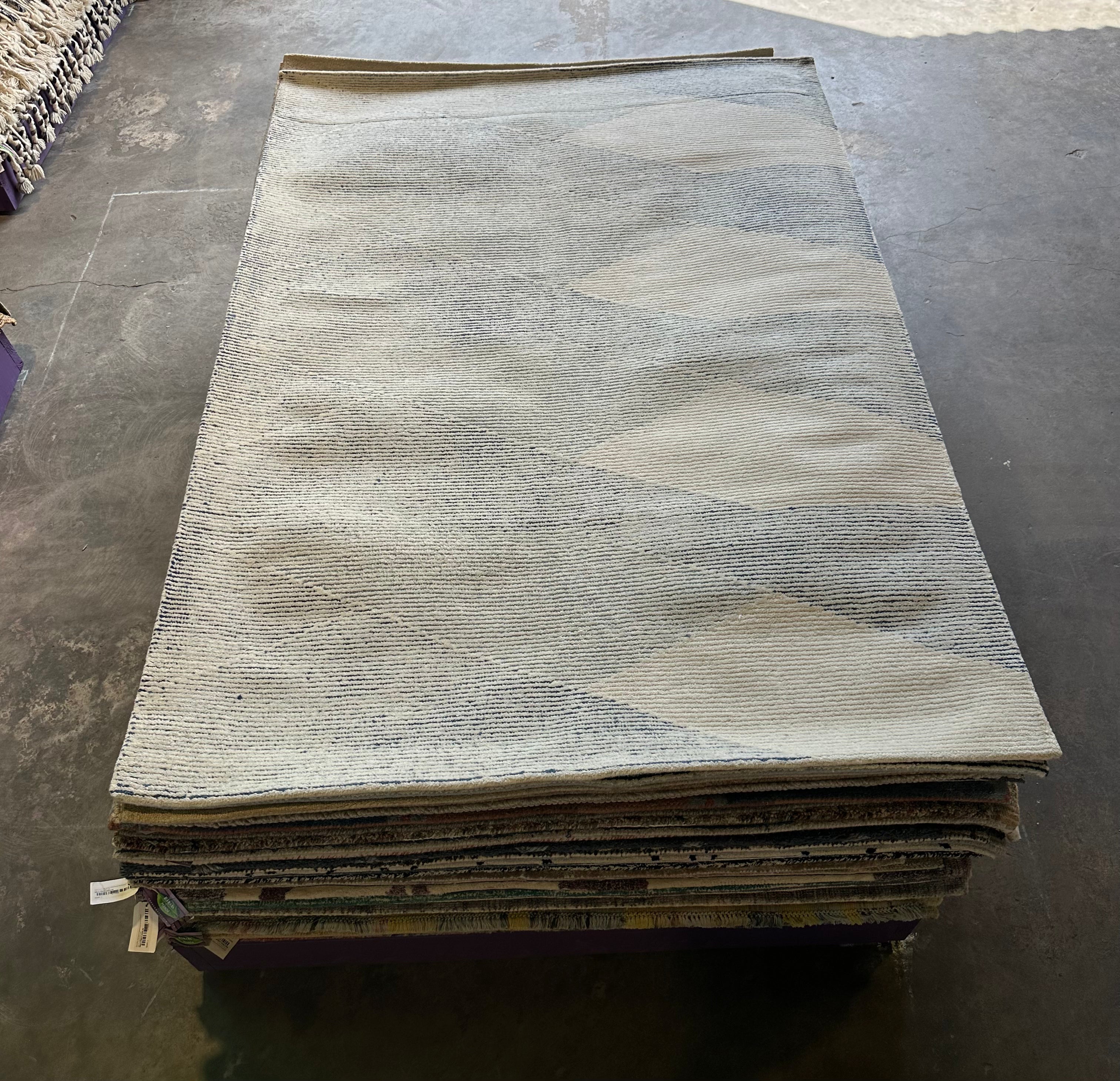 Fillmore 5.3x7.6 Hand-Tufted Pastel Loop Cut