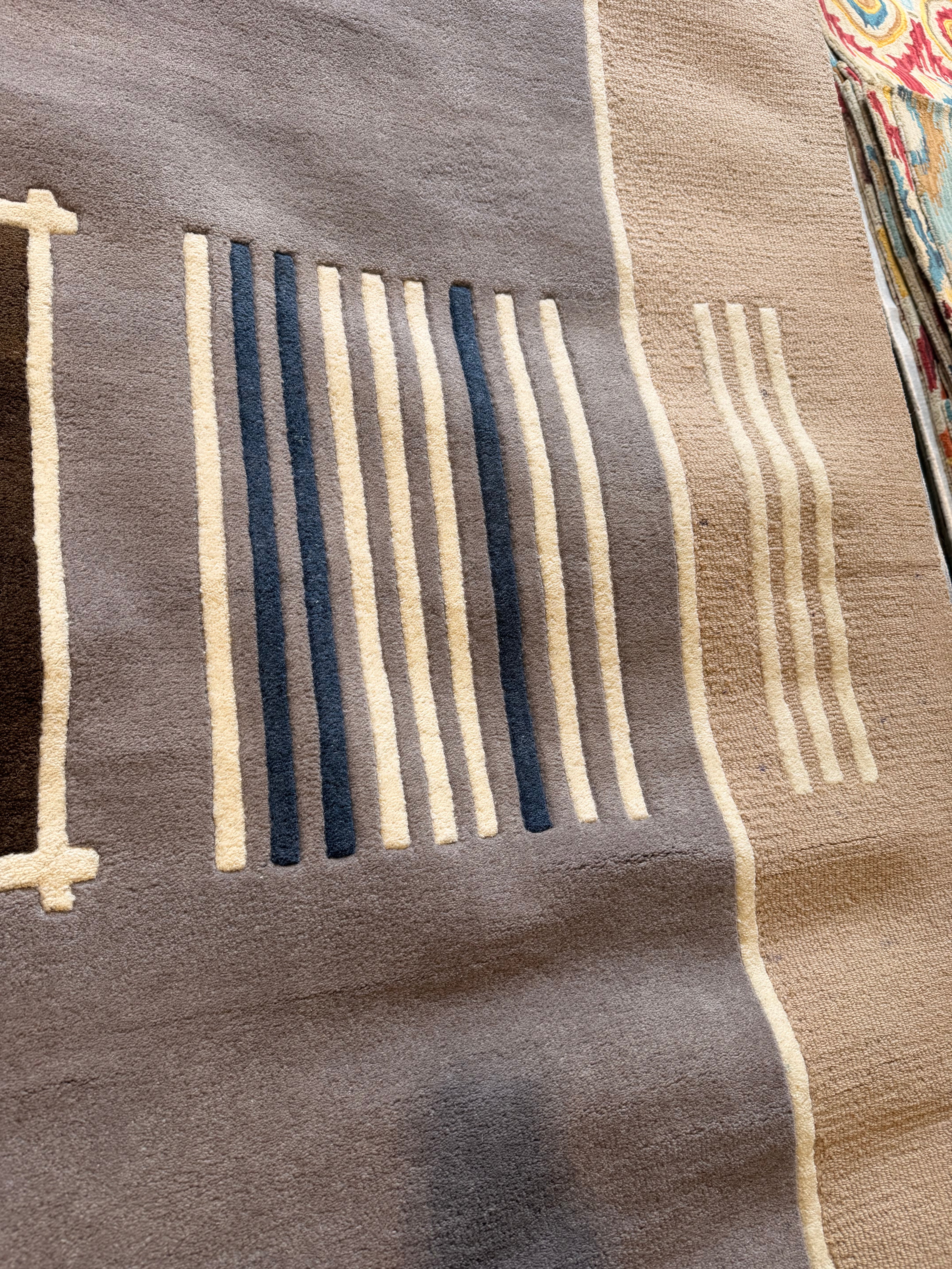 Loulou 5x7.6 Hand-Tufted Multi Modern