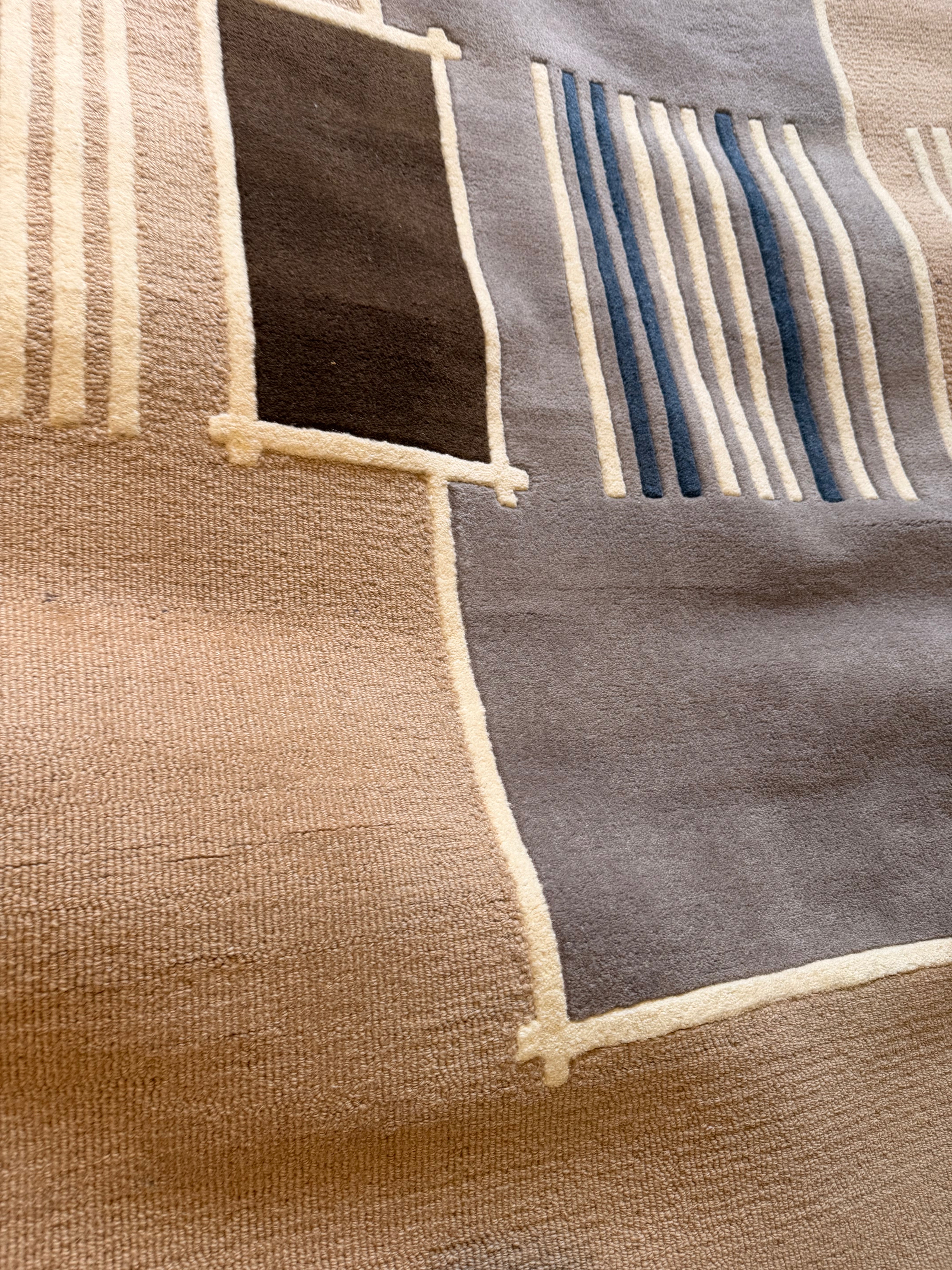 Loulou 5x7.6 Hand-Tufted Multi Modern