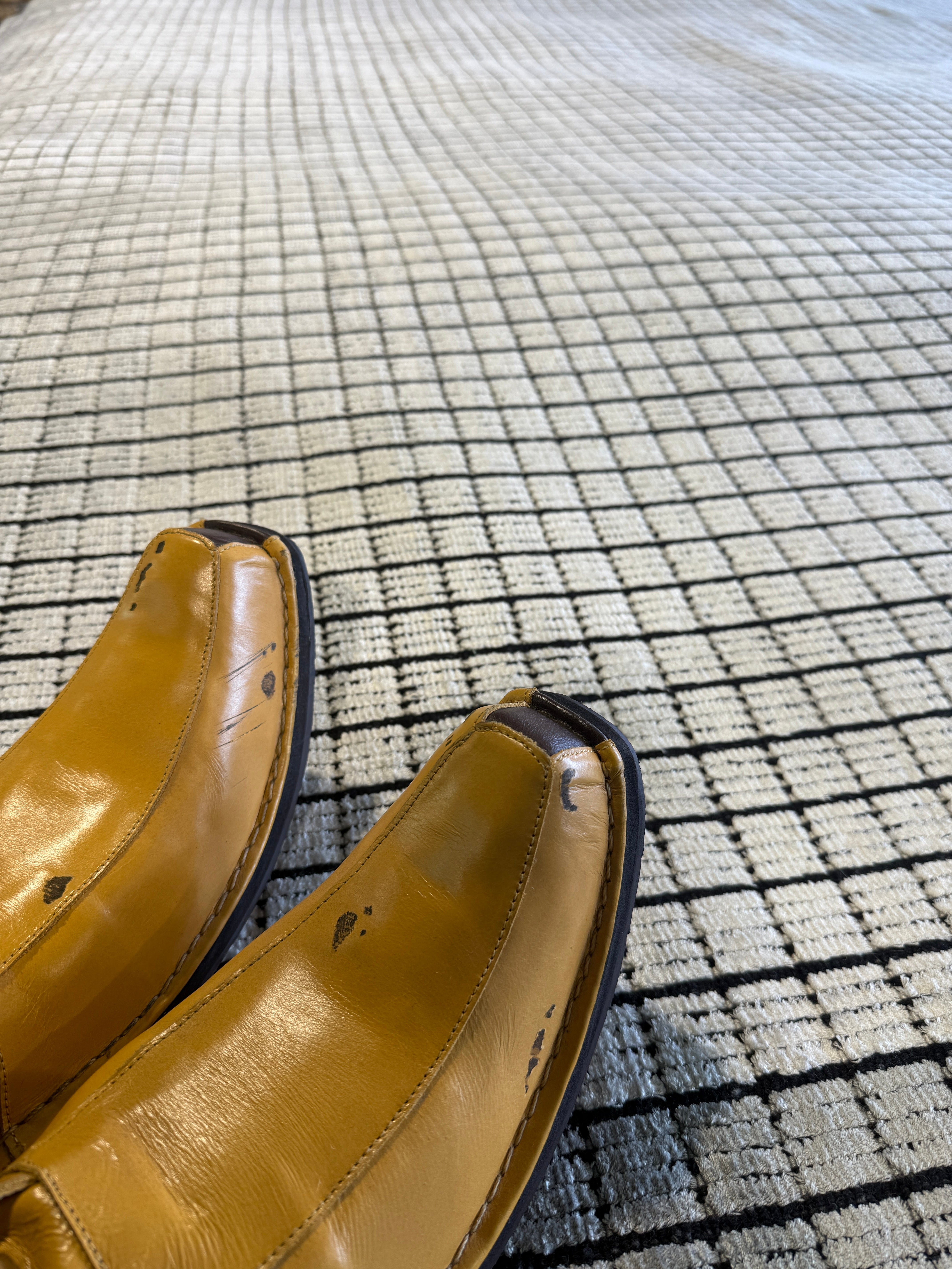 Terry 9x11.9 Hand-Woven Modern Silver and Grey