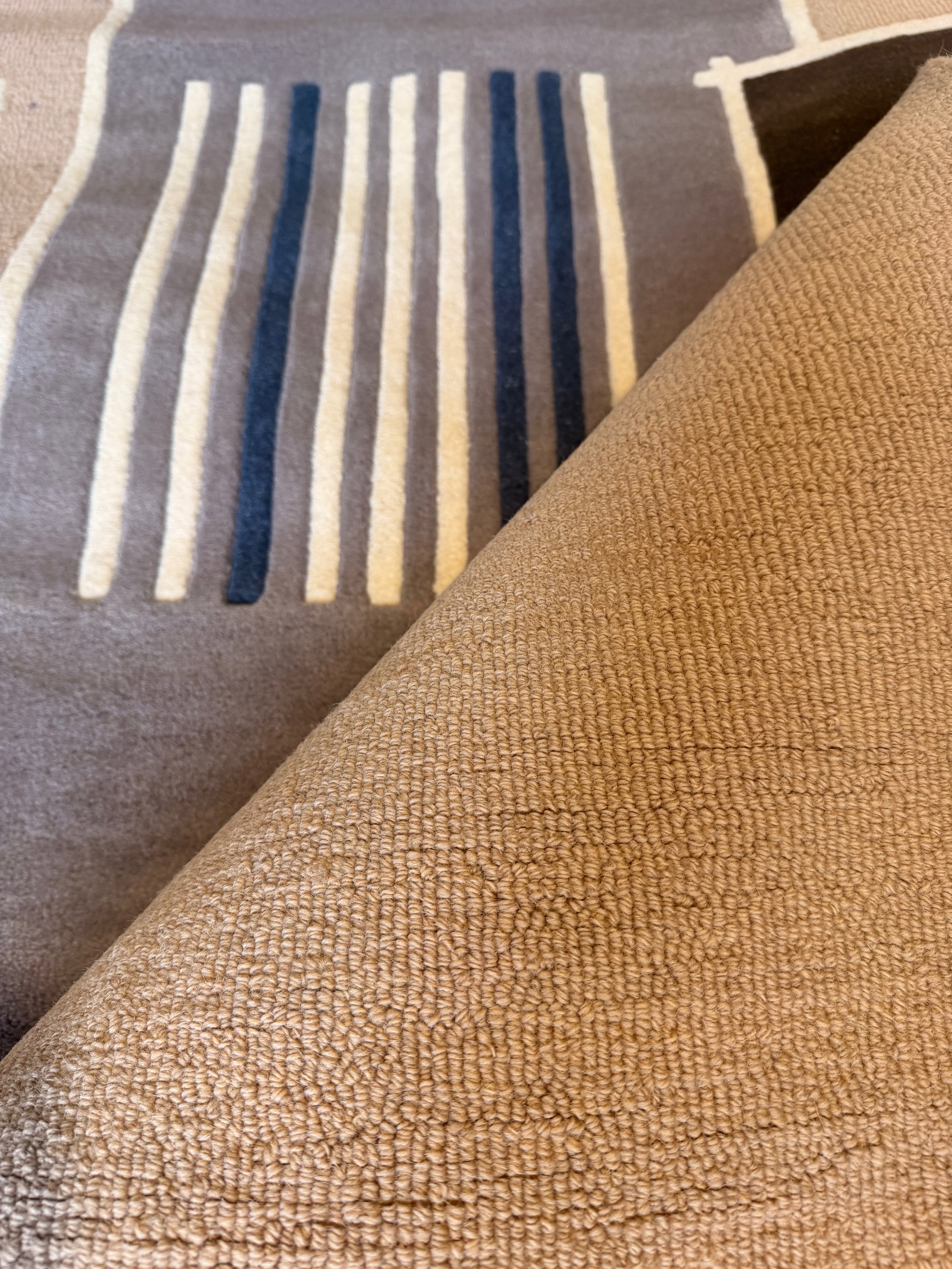 Loulou 5x7.6 Hand-Tufted Multi Modern