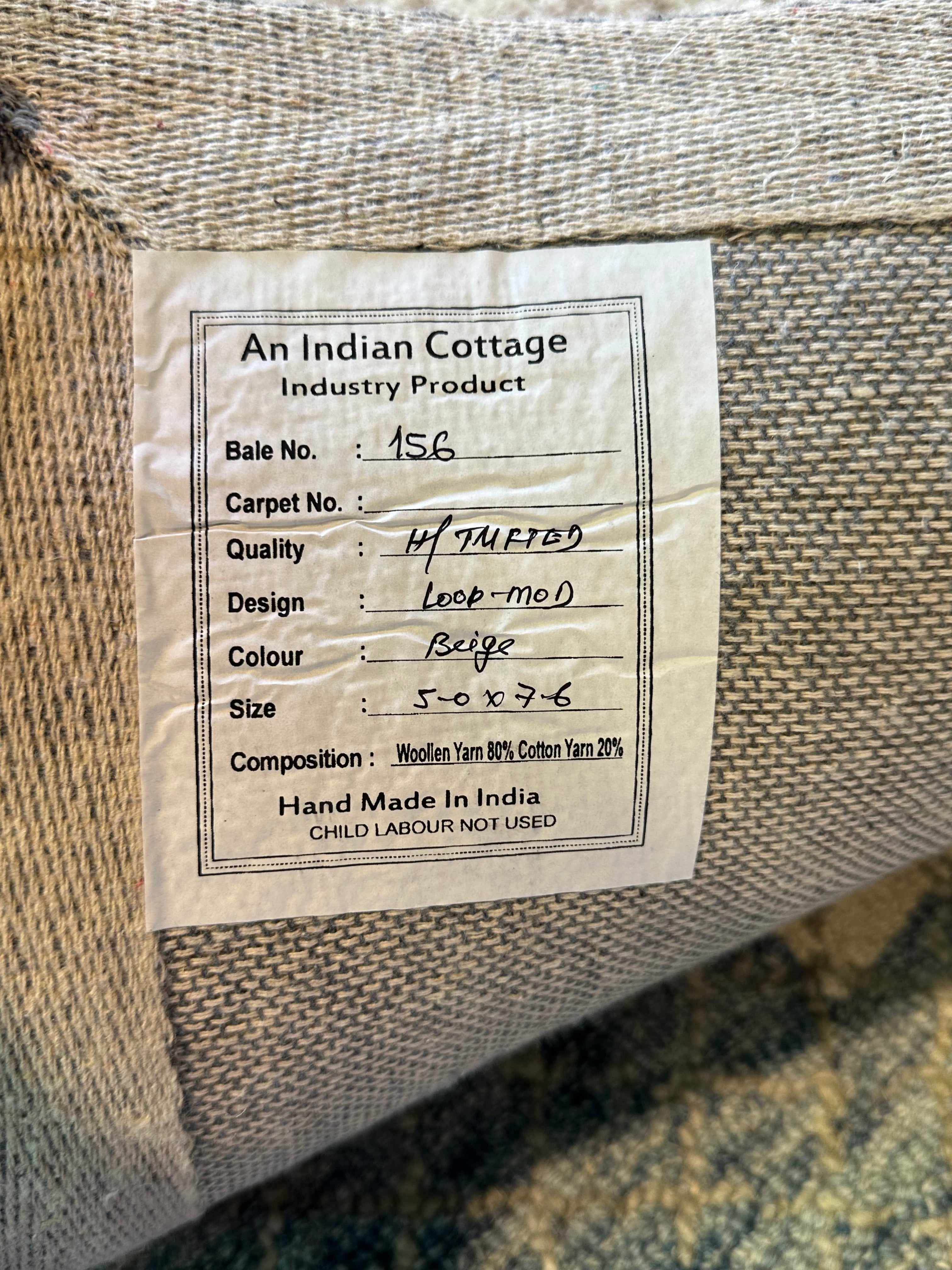 Nesby Phips 5x7.6 Hand-Tufted Beige Modern
