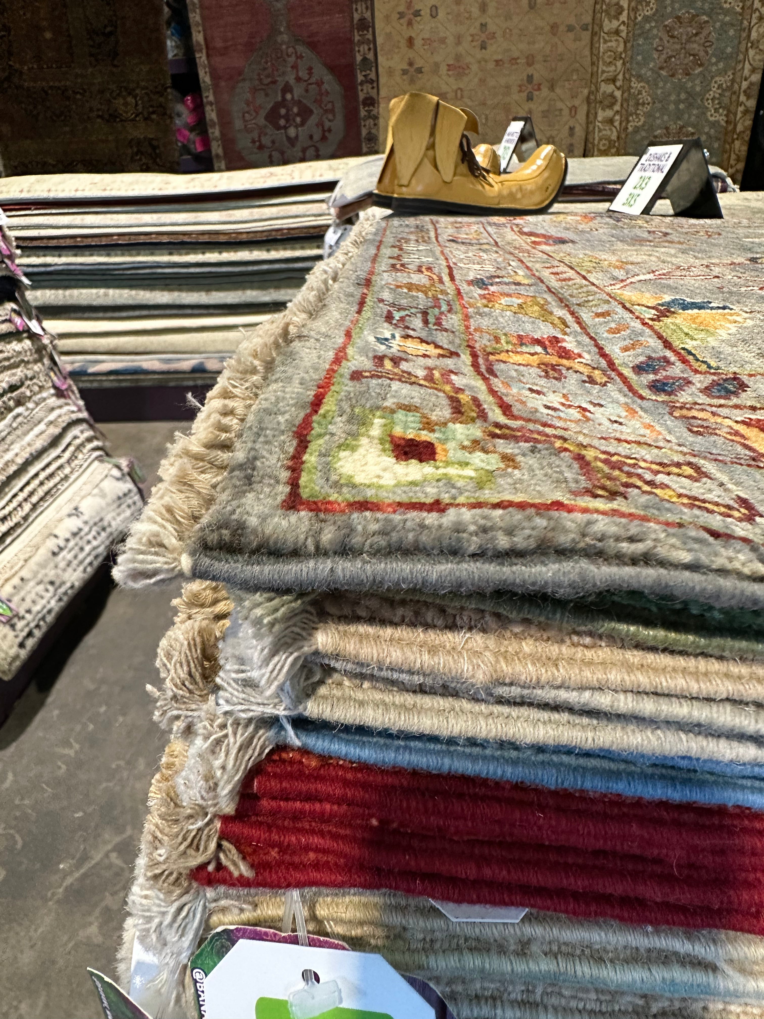 Amelia Anderson 2.9x4 Afghani Sultani