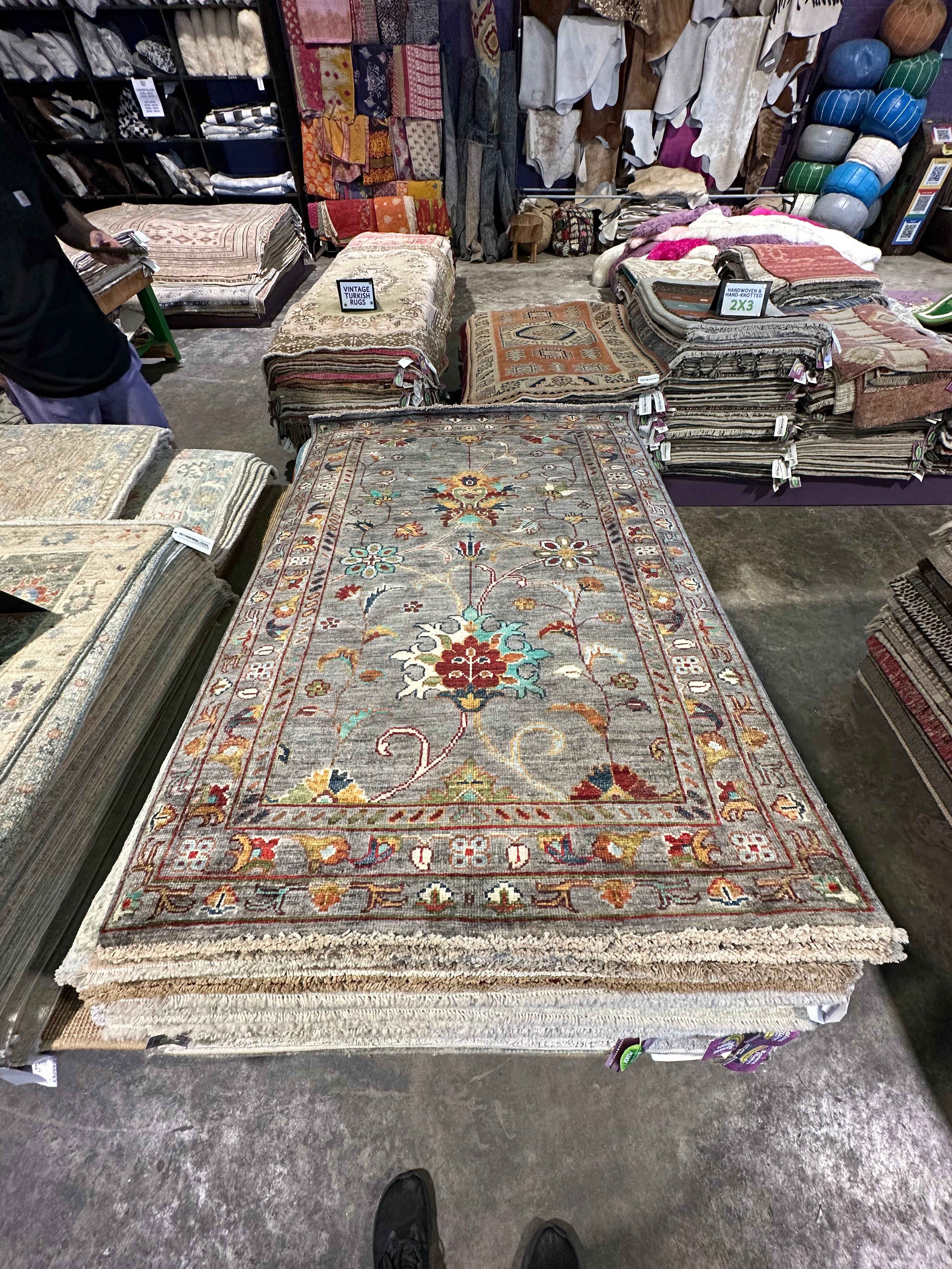 Suzi Battersby 2.10x4.1 Afghani Sultani