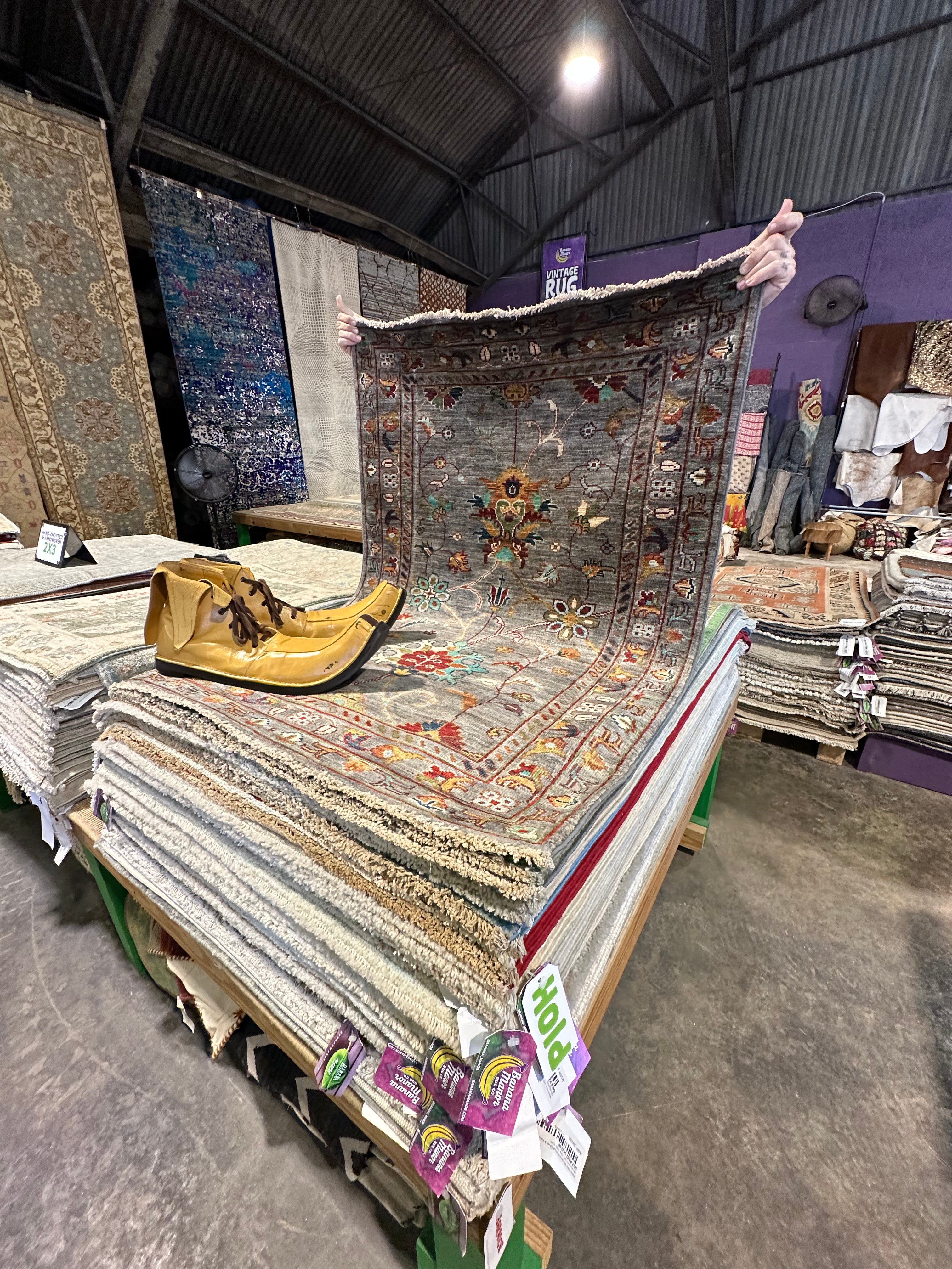 Suzi Battersby 2.10x4.1 Afghani Sultani