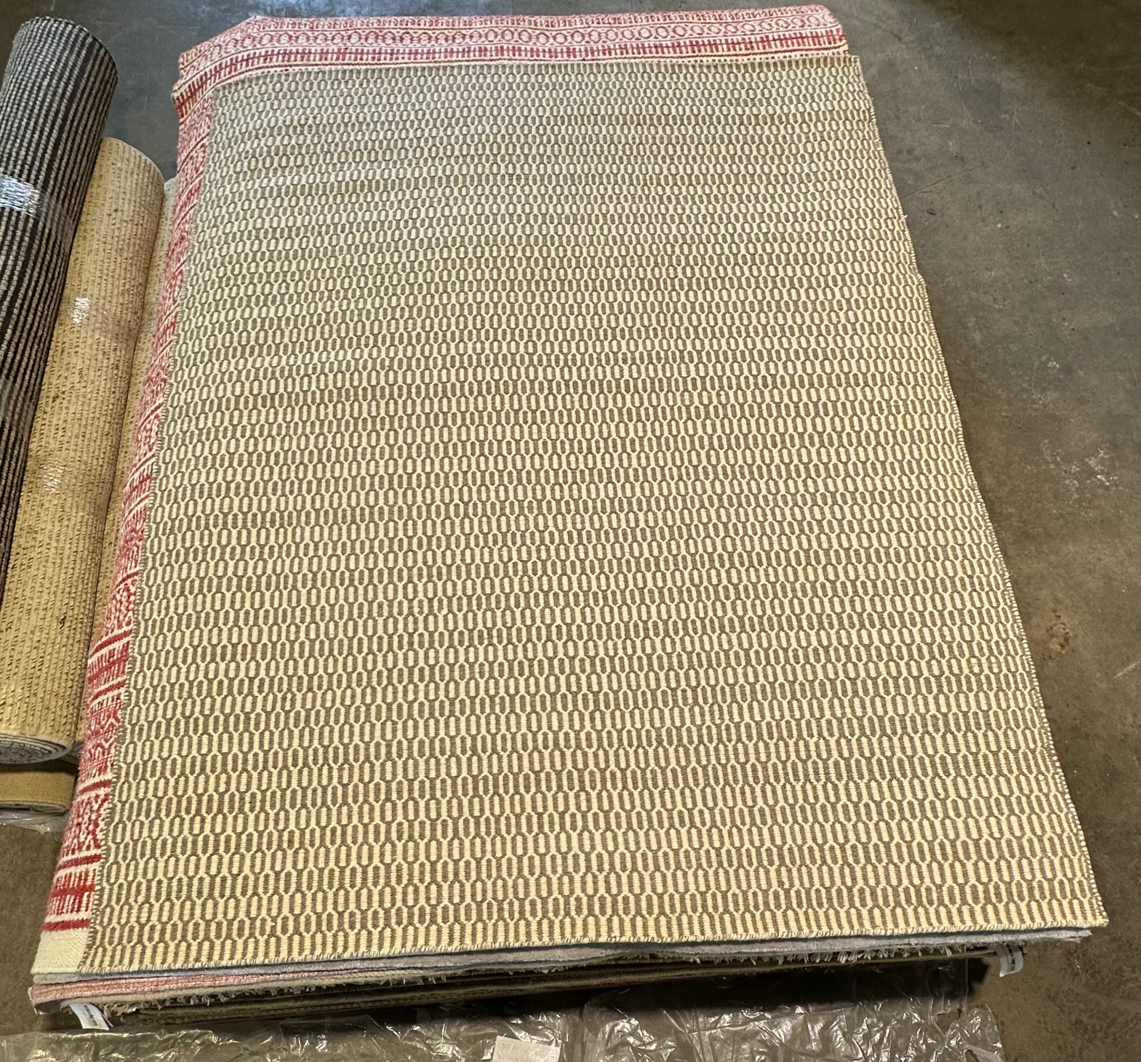 Moze Albany 6.3x8.9 Grey Handwoven Modern Rug