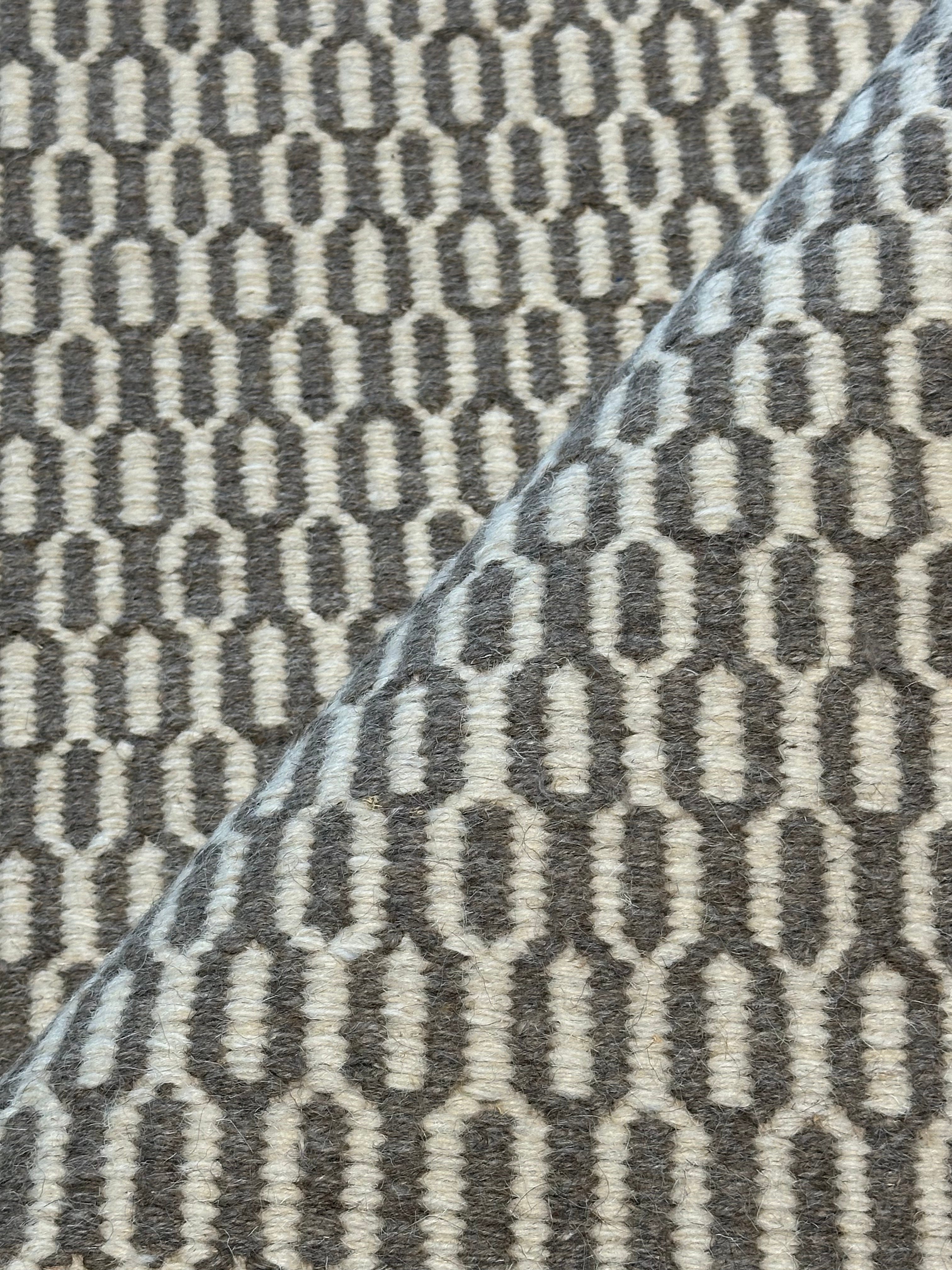 Moze Albany 6.3x8.9 Grey Handwoven Modern Rug