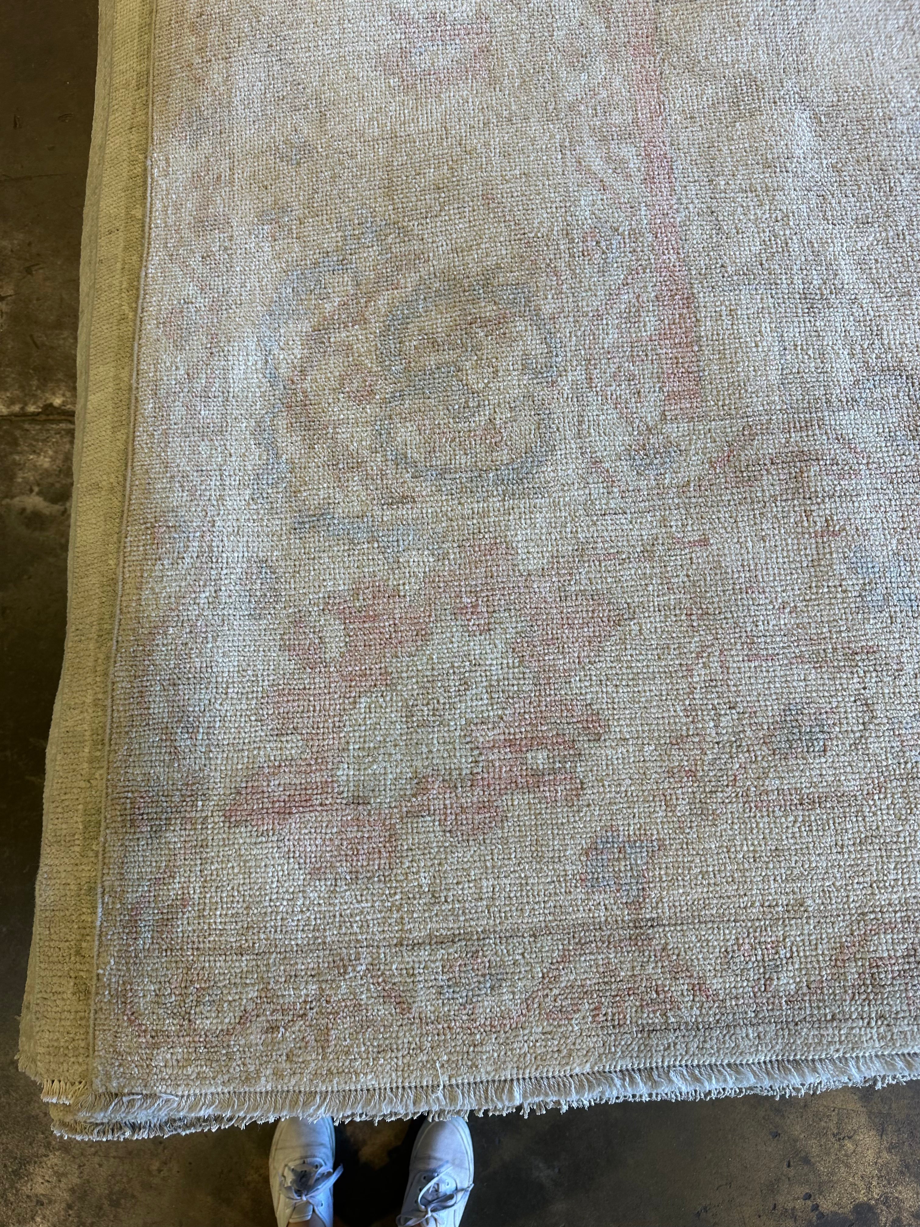 Norah 8.8x11.6 Cream Pink Whitewashed Afghani Oushak Rug