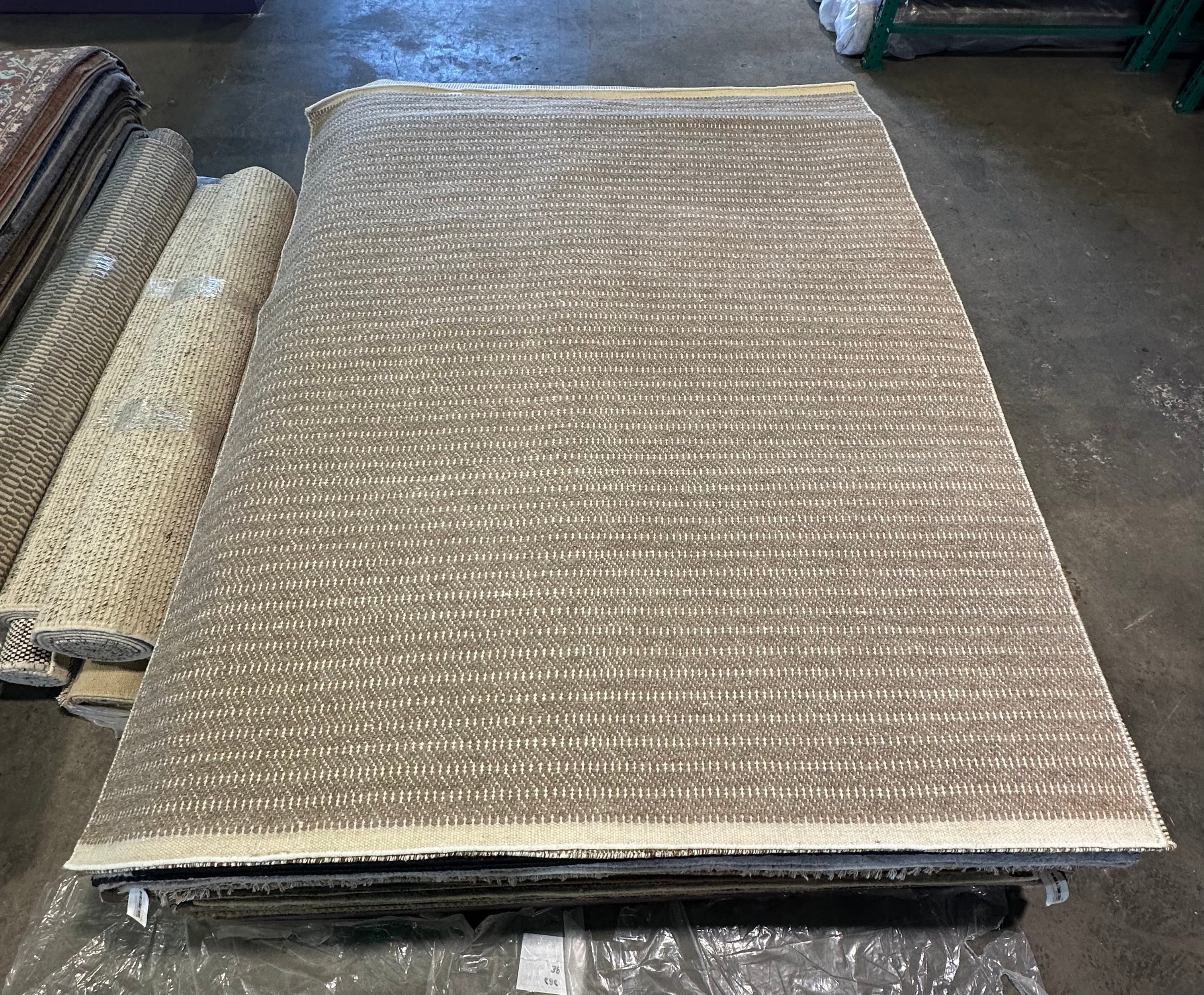Jonathan Losa 6.9x8.6 Grey Handwoven Modern Rug