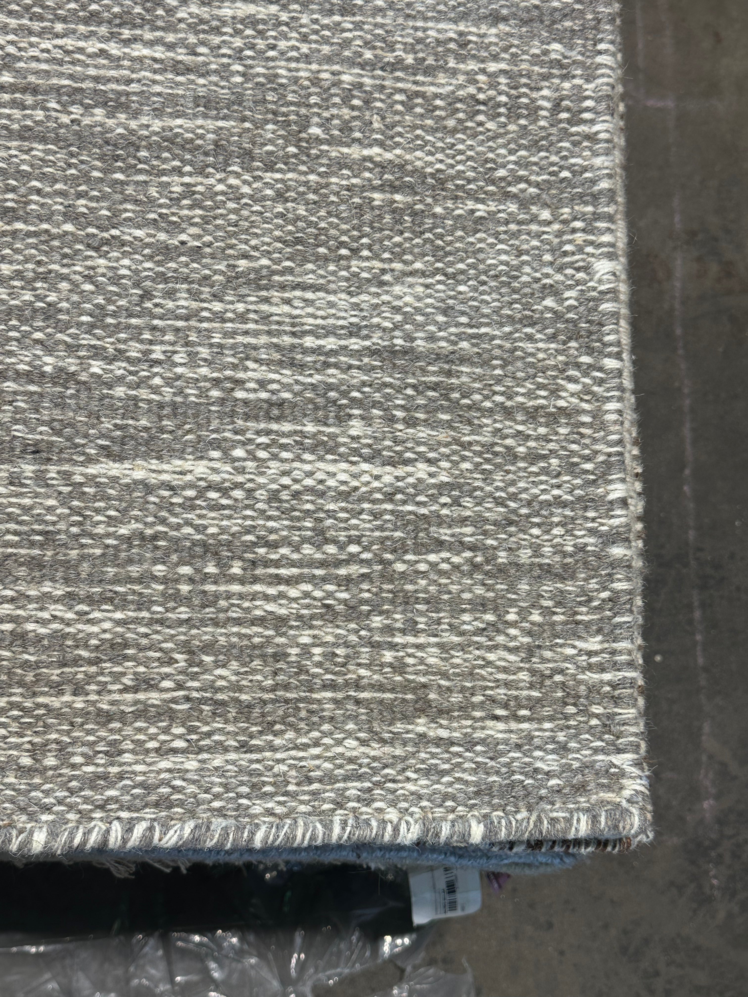 Brett Manheim 6.9x9.6 Grey Handwoven Modern Rug